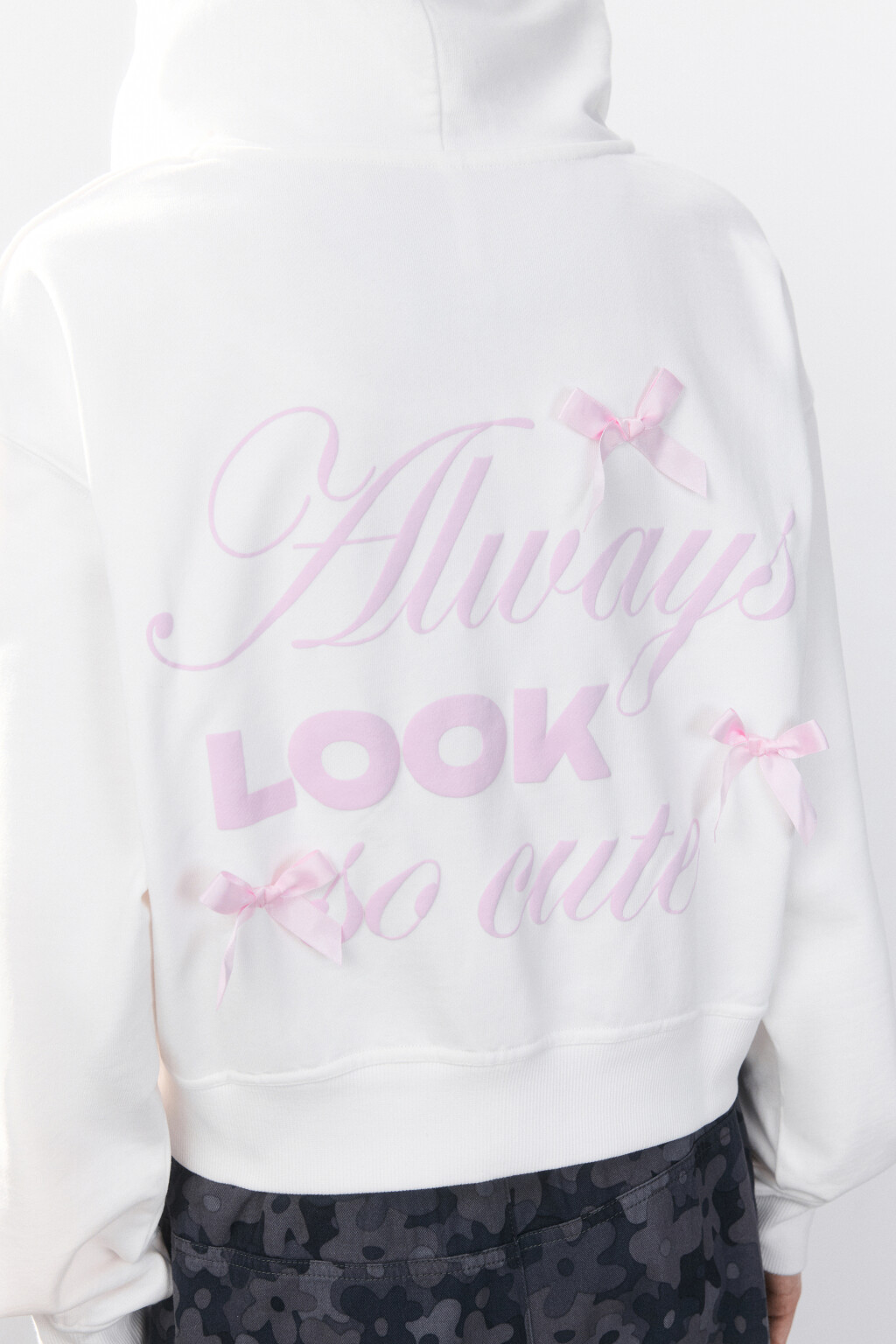 Худи-зипка укороченная с капюшоном - цвет молочный - 2