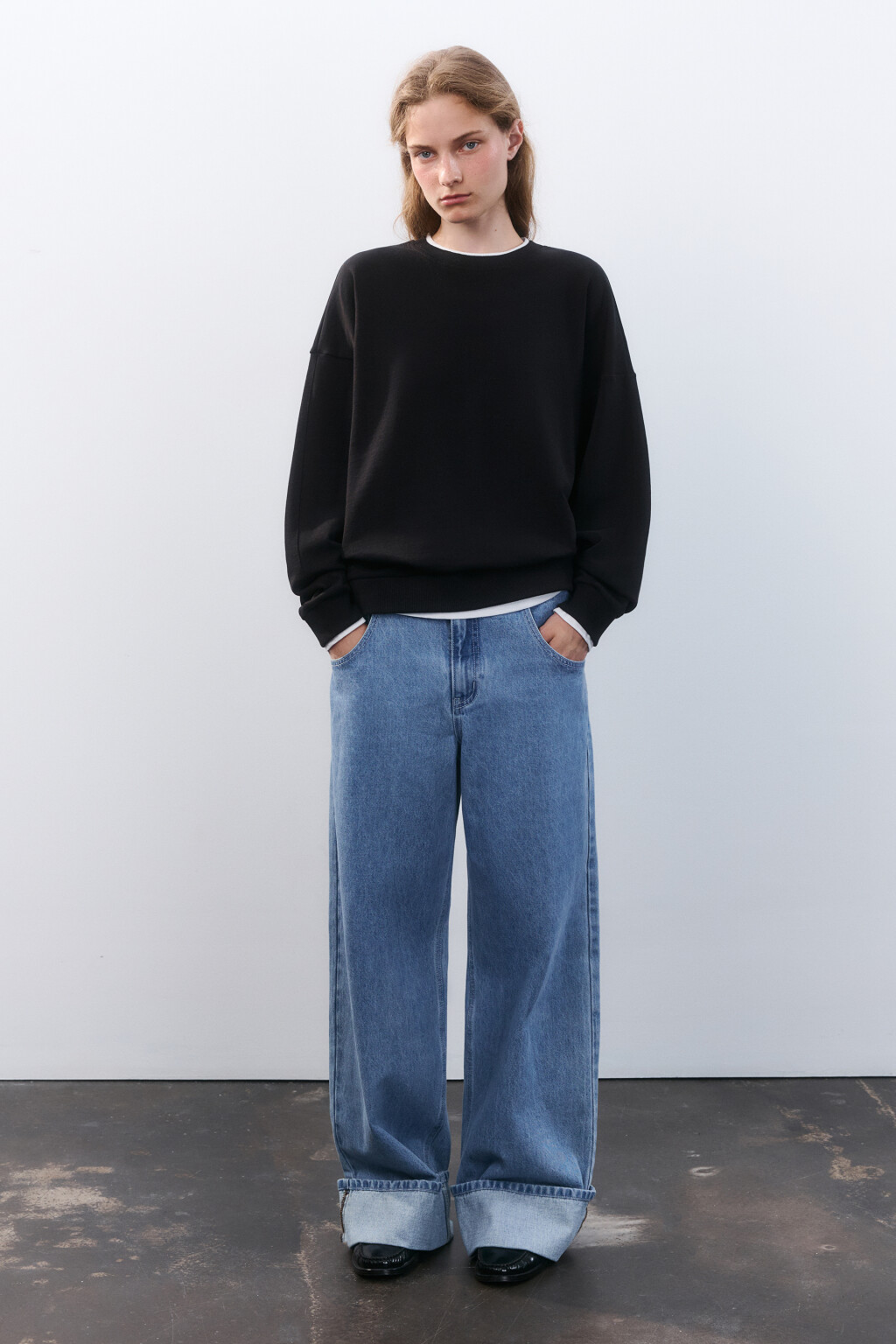 Свитшот с имитацией второго слоя - цвет черный - 4