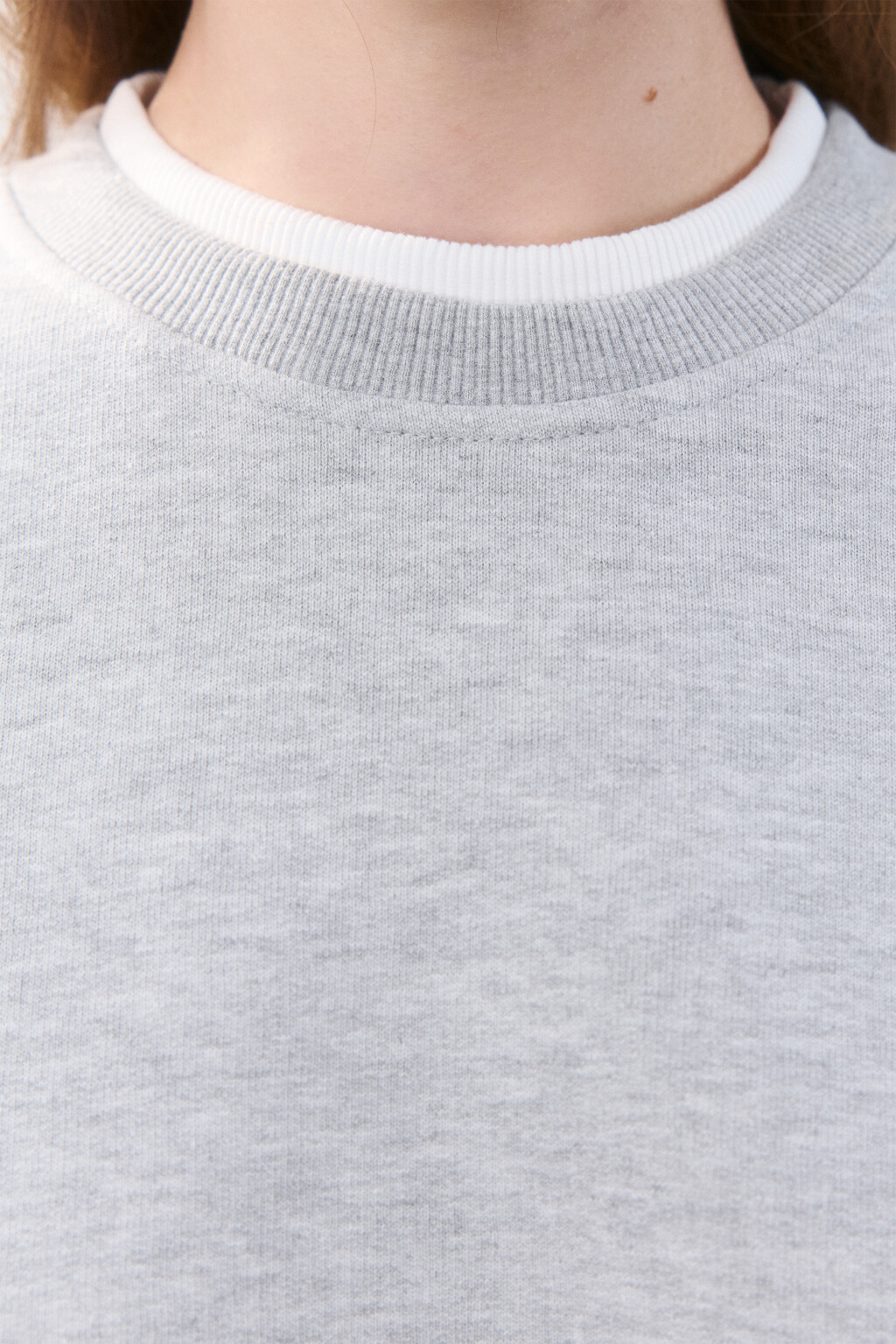 Свитшот с имитацией второго слоя - цвет серый - 6