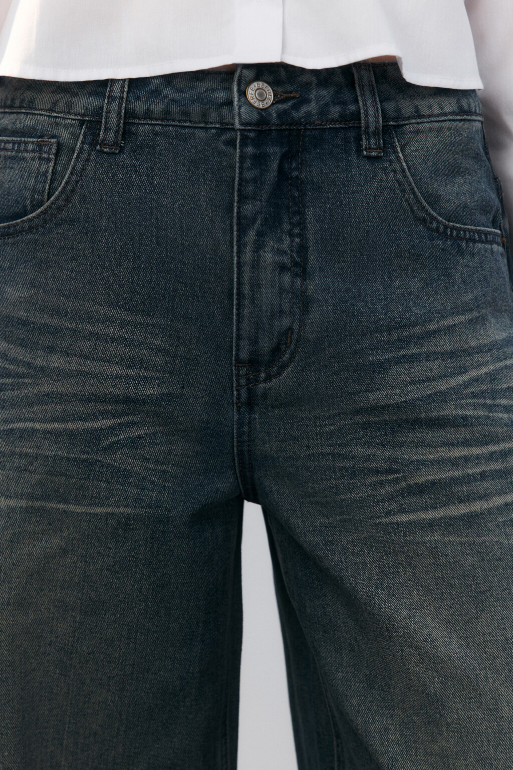 Джинсы широкие с декоративной петлей - цвет темный тинт - 5