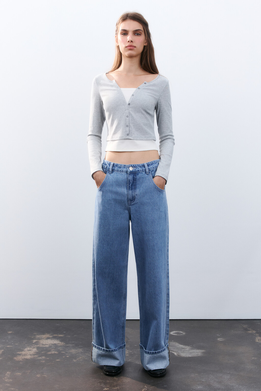 Джинсы baggy fit с подворотами - цвет голубой - 4