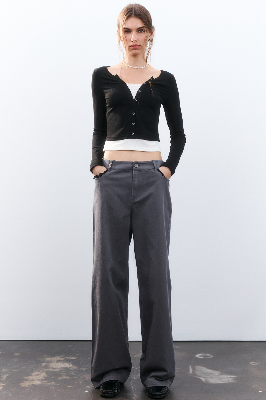 Брюки хлопковые с кружевом - цвет серый - 1