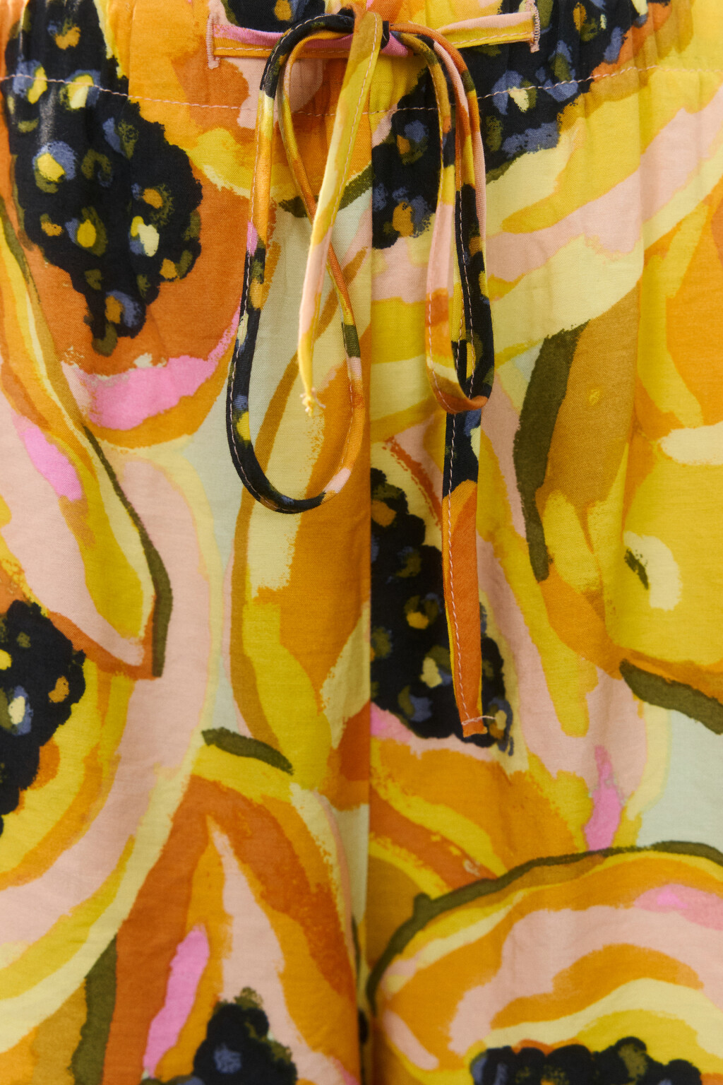 Шорты вискозные с принтом - цвет мультиколор - 7