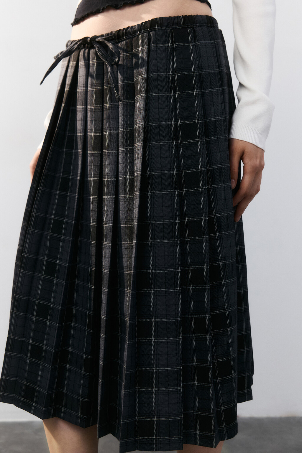 Юбка миди в клетку - цвет черный - 6