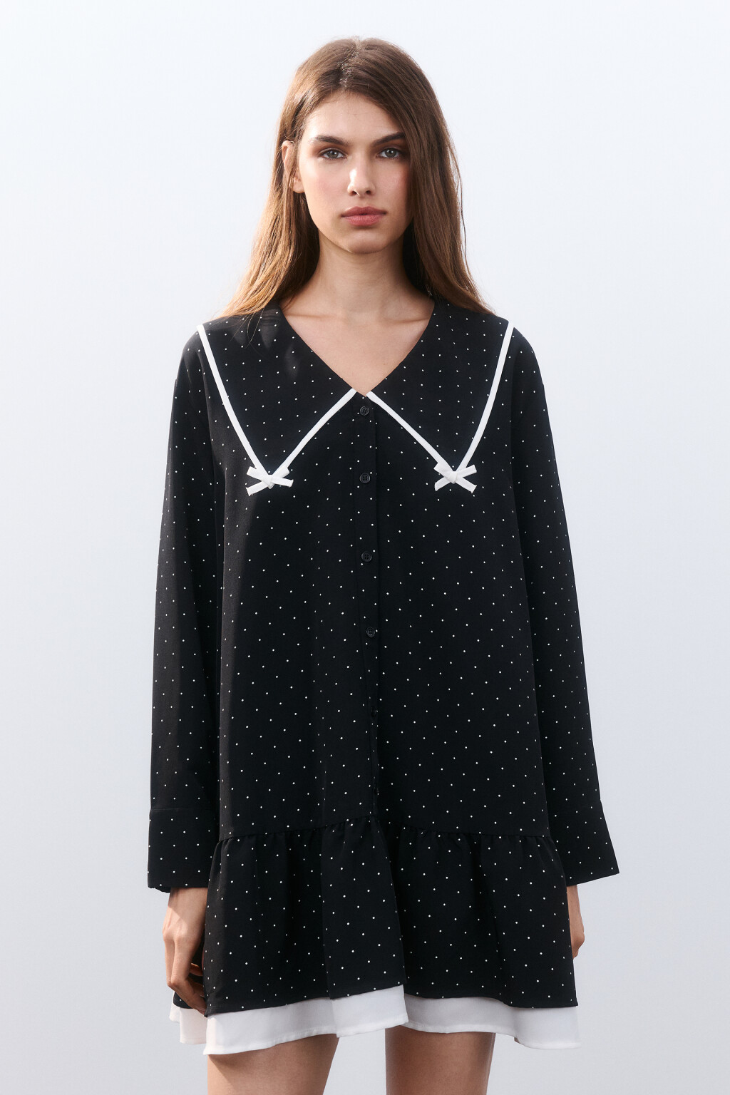 Платье свободное с воротником - цвет черный - 2