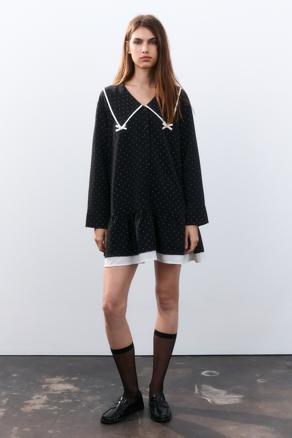 Платье свободное с воротником - цвет черный - 4