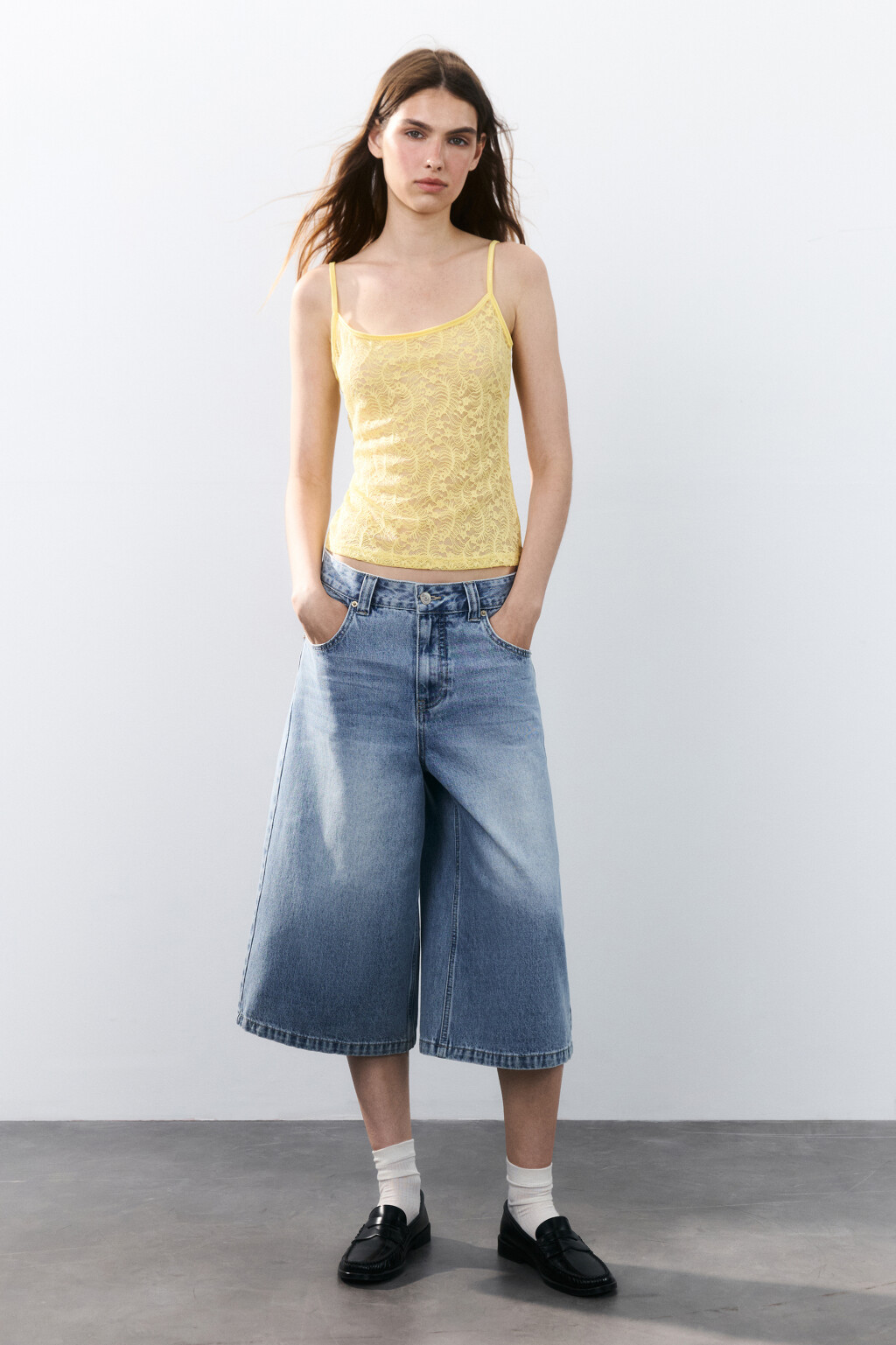 Майка ажурная на тонких бретельках - цвет желтый - 4