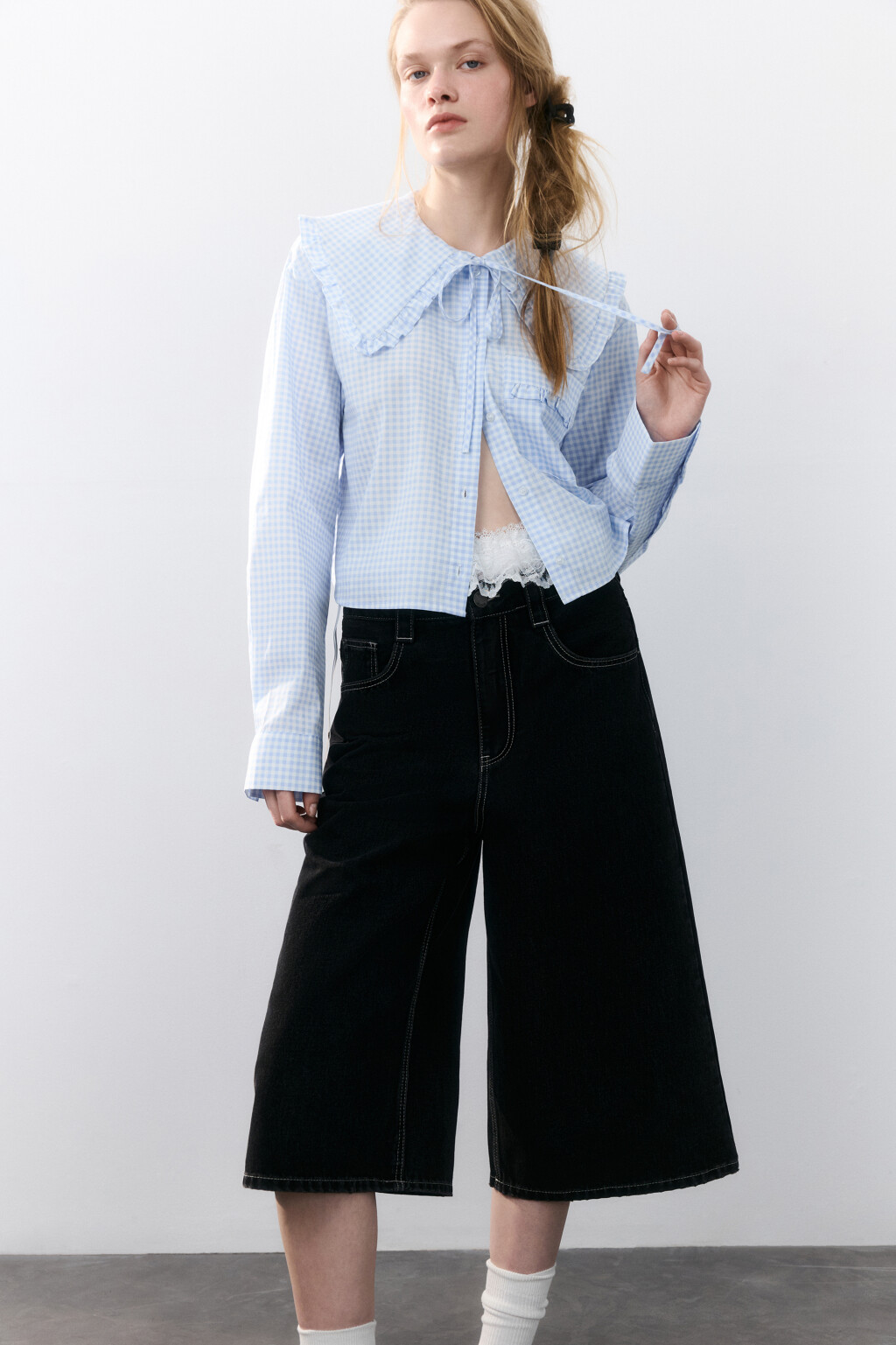 Блузка с воротником на завязках - цвет голубой - 2