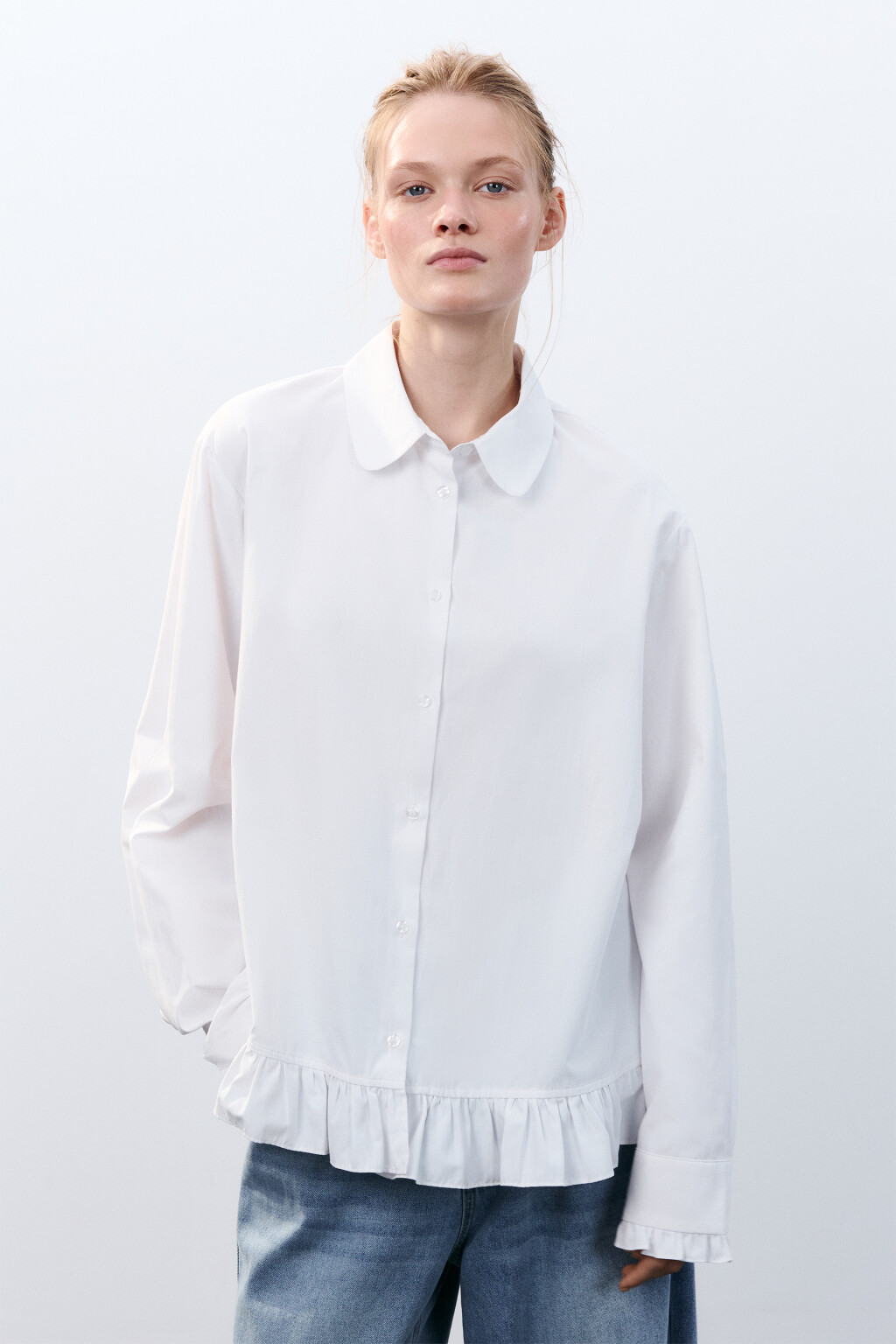 Блузка-рубашка с оборками - цвет белый - 3