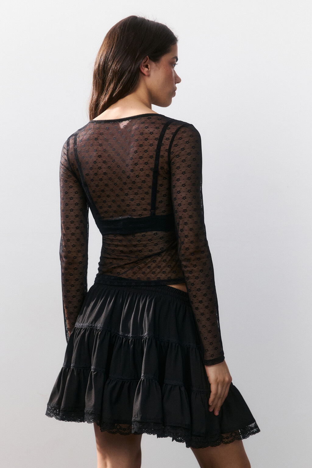 Лонгслив из прозрачного кружева - цвет черный - 3