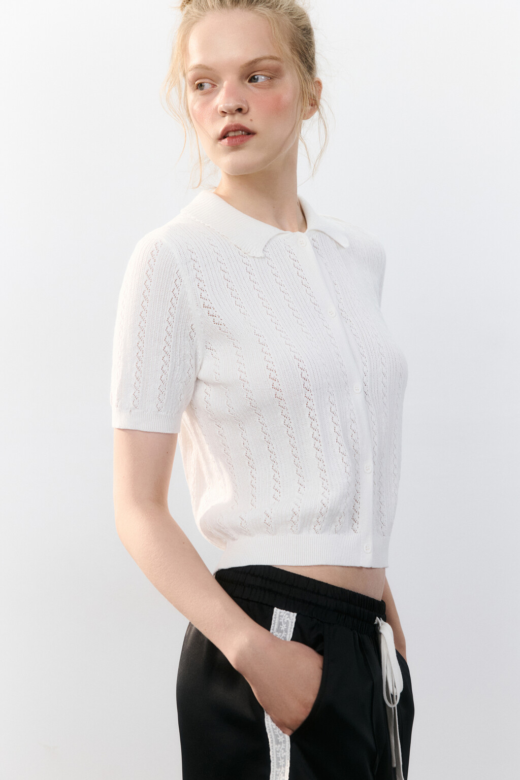 Джемпер ажурный на пуговицах - цвет молочный - 1