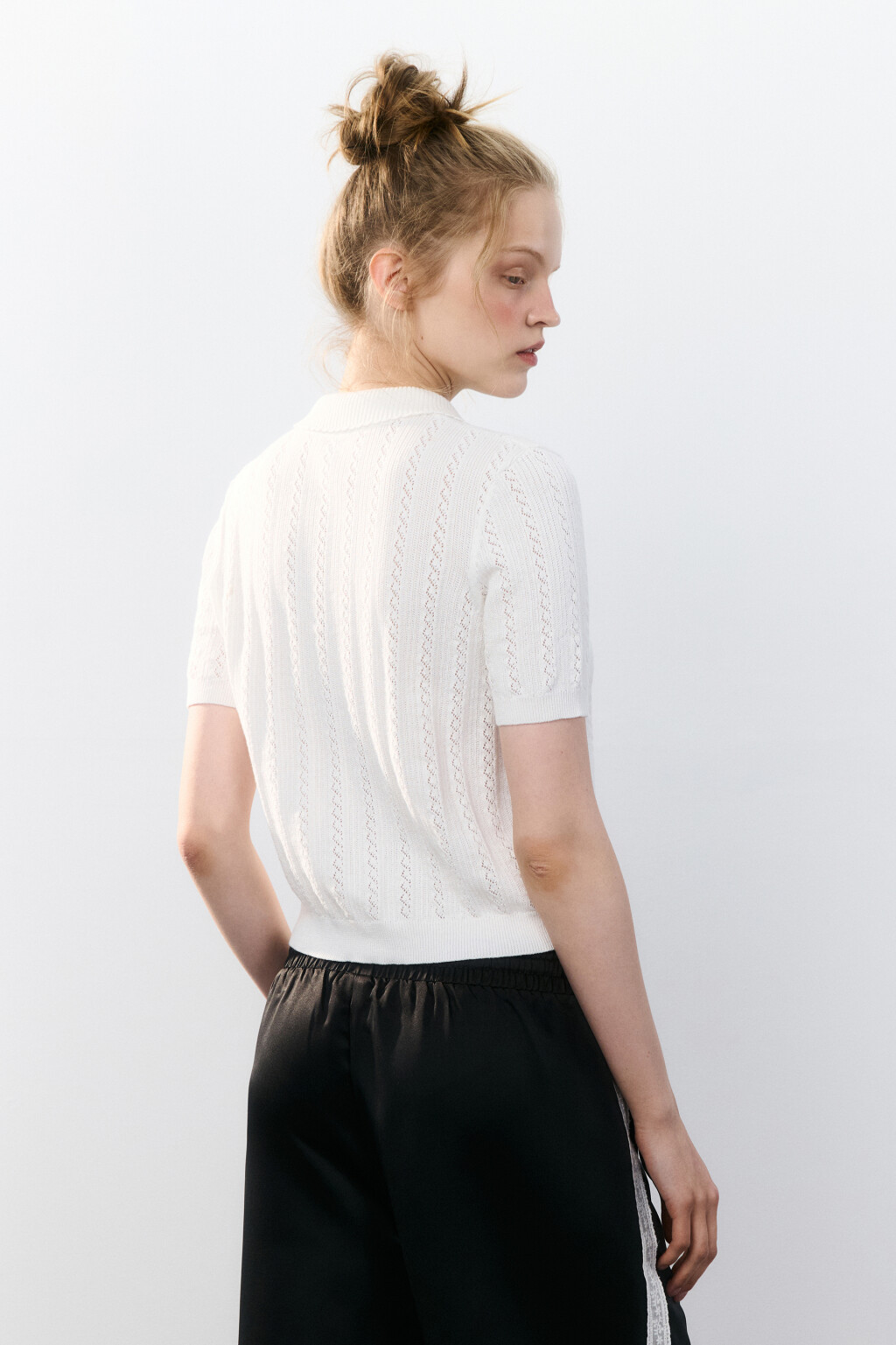 Джемпер ажурный на пуговицах - цвет молочный - 3