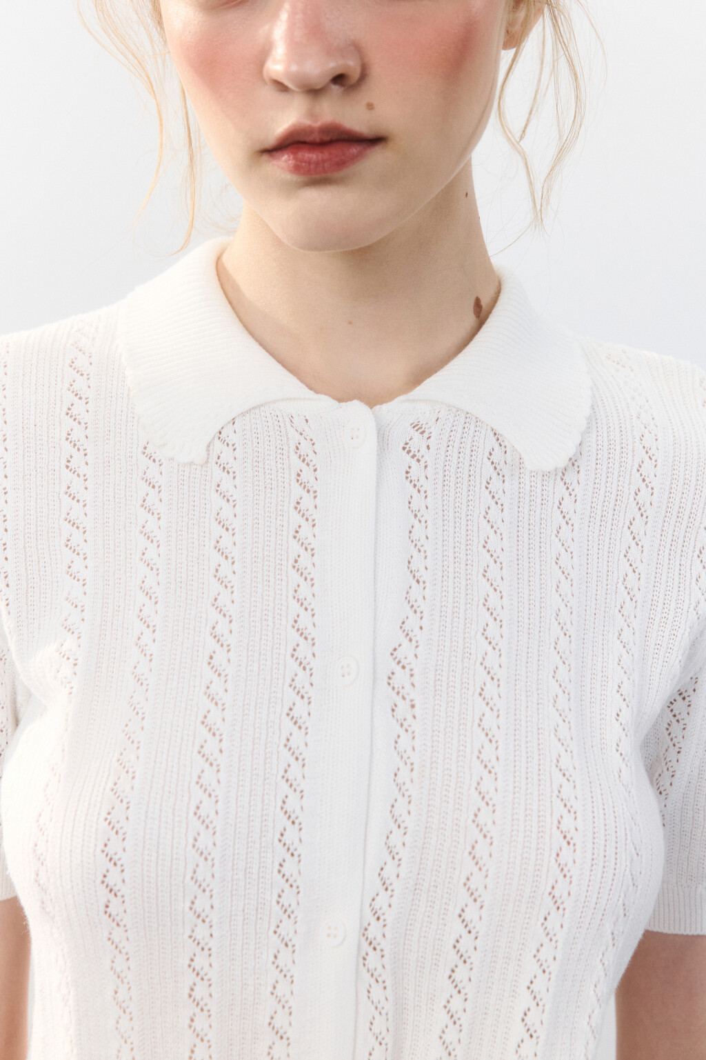 Джемпер ажурный на пуговицах - цвет молочный - 5