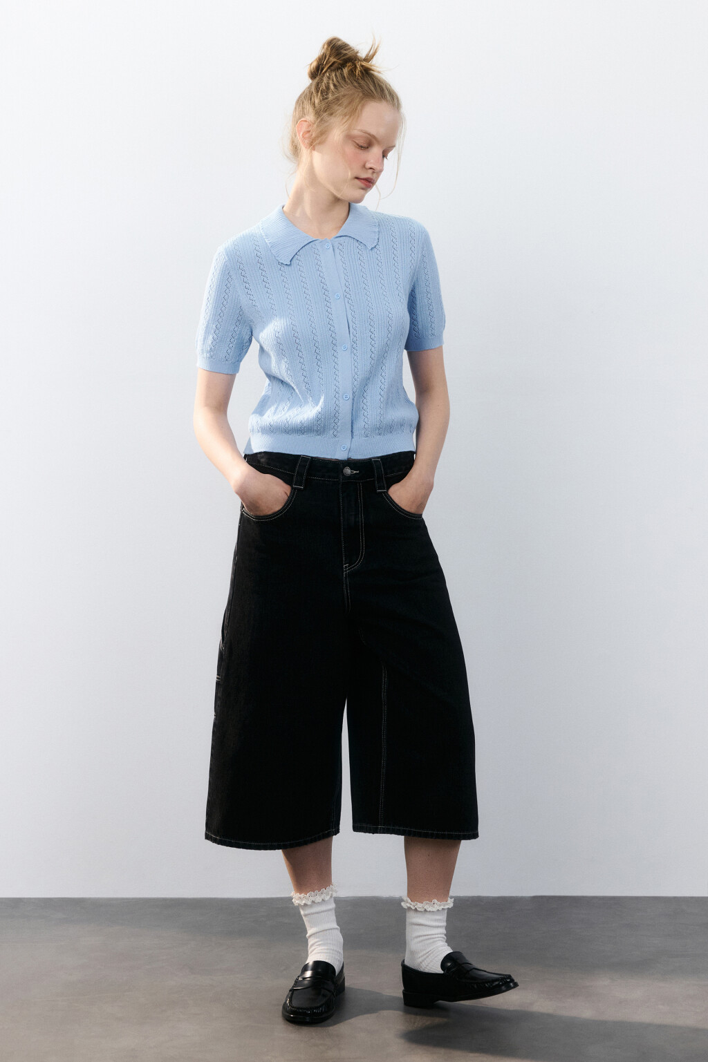 Джемпер ажурный на пуговицах - цвет голубой - 4