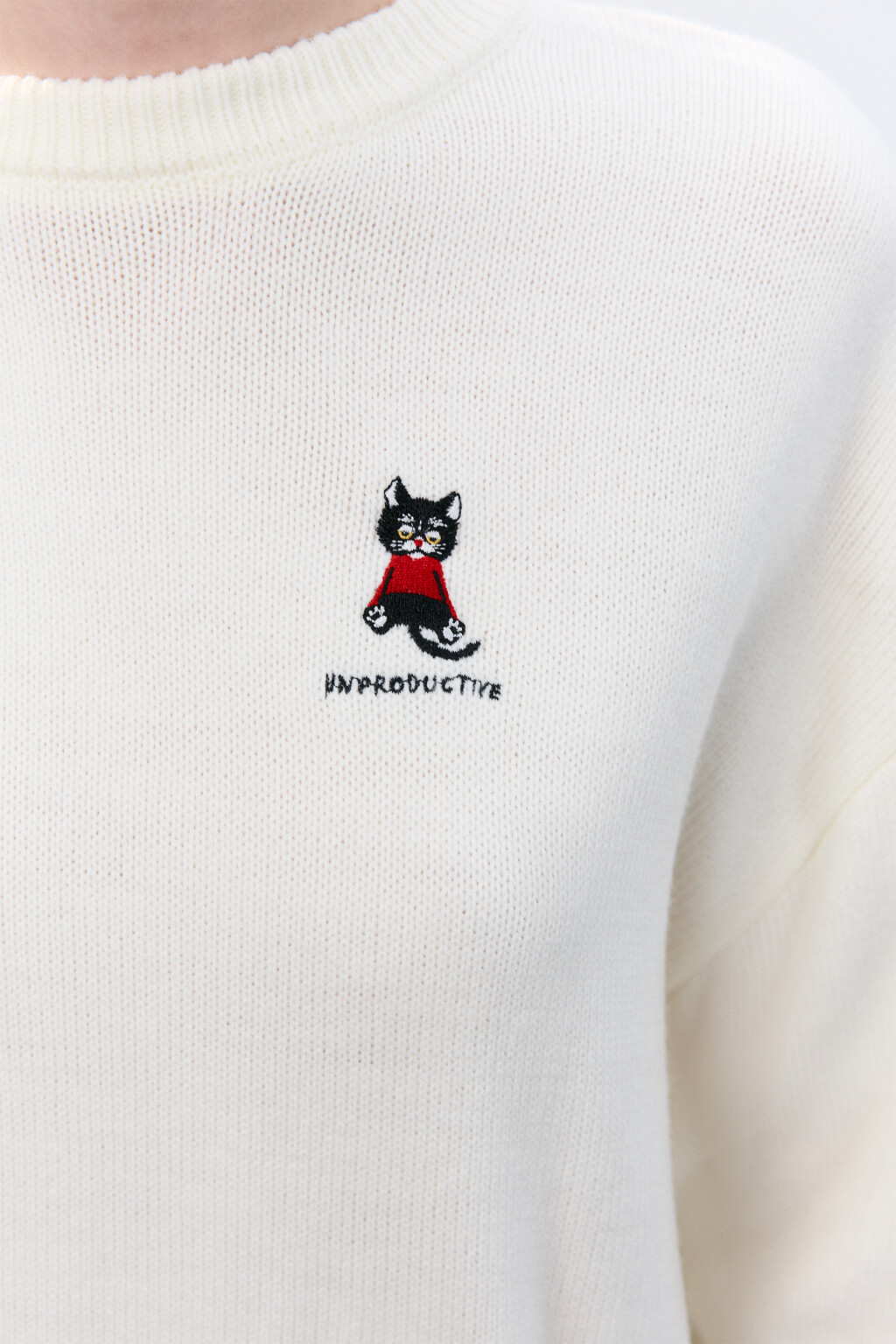 Джемпер вязаный с вышивкой - цвет молочный - 6