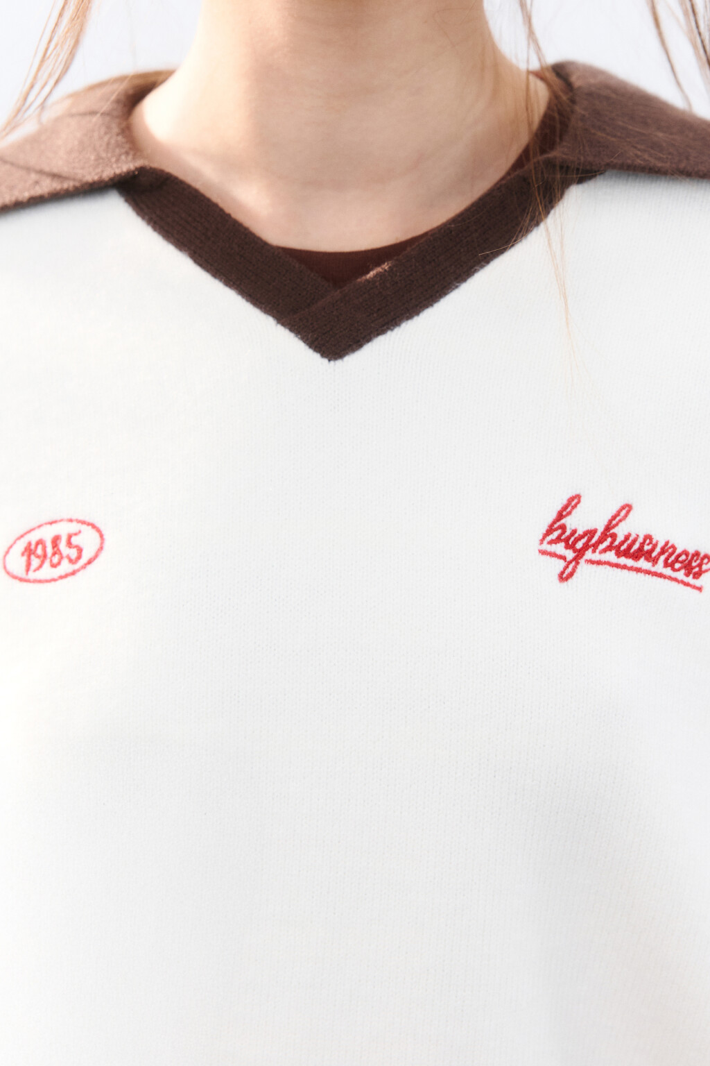 Джемпер-поло вязаный с вышивкой - цвет молочный - 5