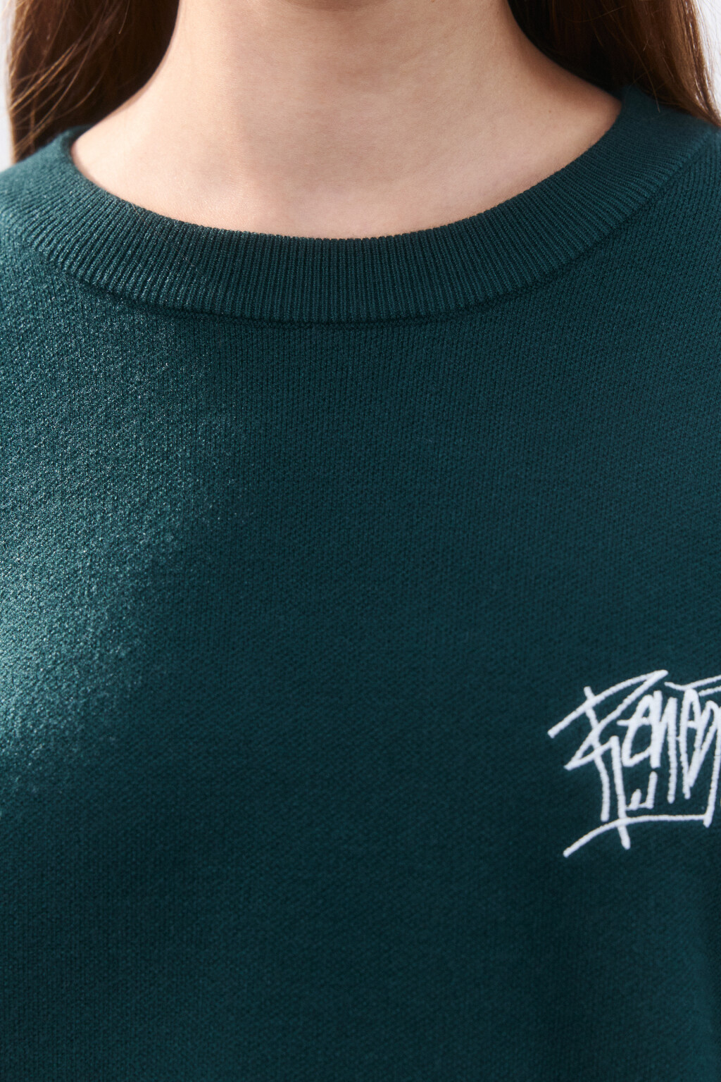 Джемпер вязаный с вышивкой и принтом - цвет зеленый - 5