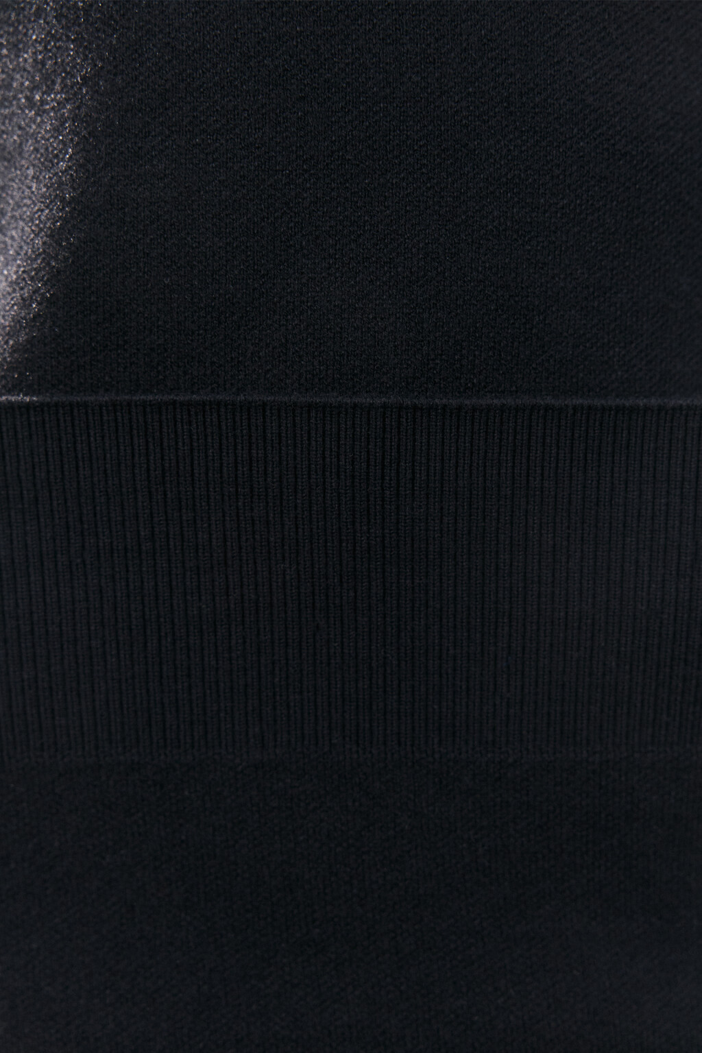 Джемпер вязаный с вышивкой и принтом - цвет черный - 6