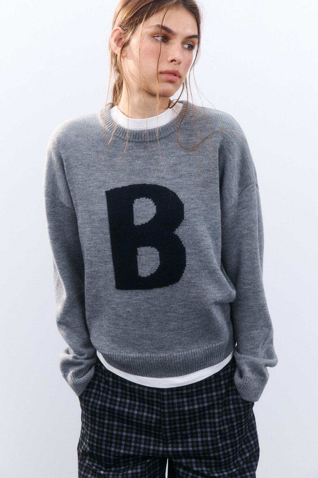 Джемпер вязаный с принтом - цвет серый - 1