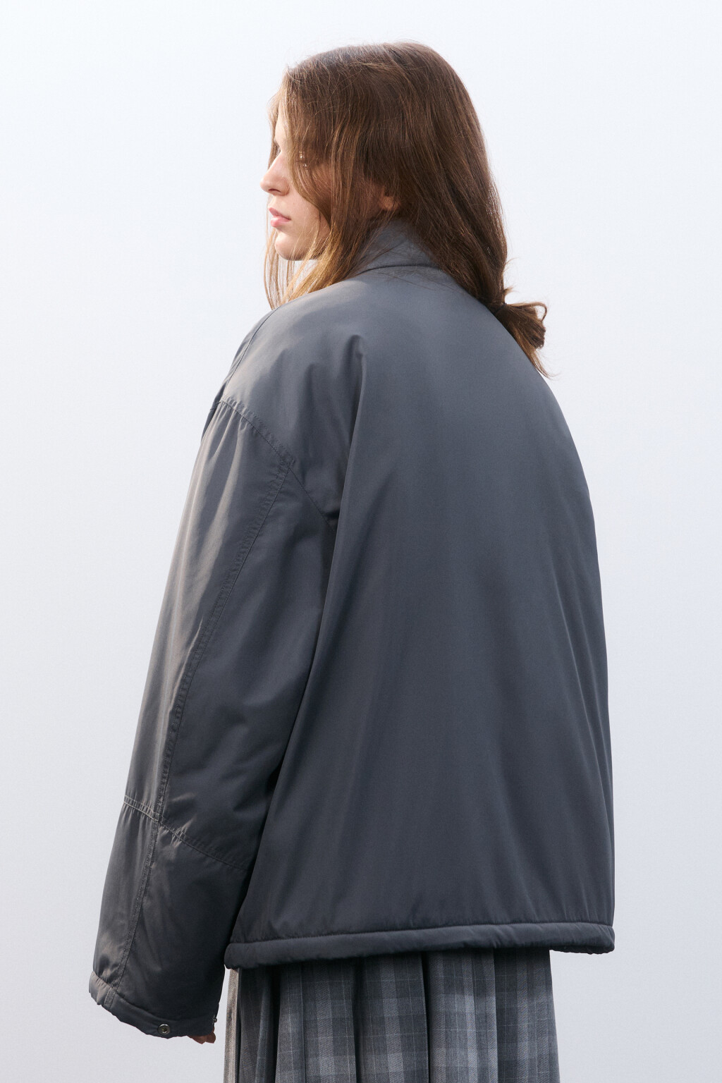 Куртка короткая на утеплителе - цвет серый - 4