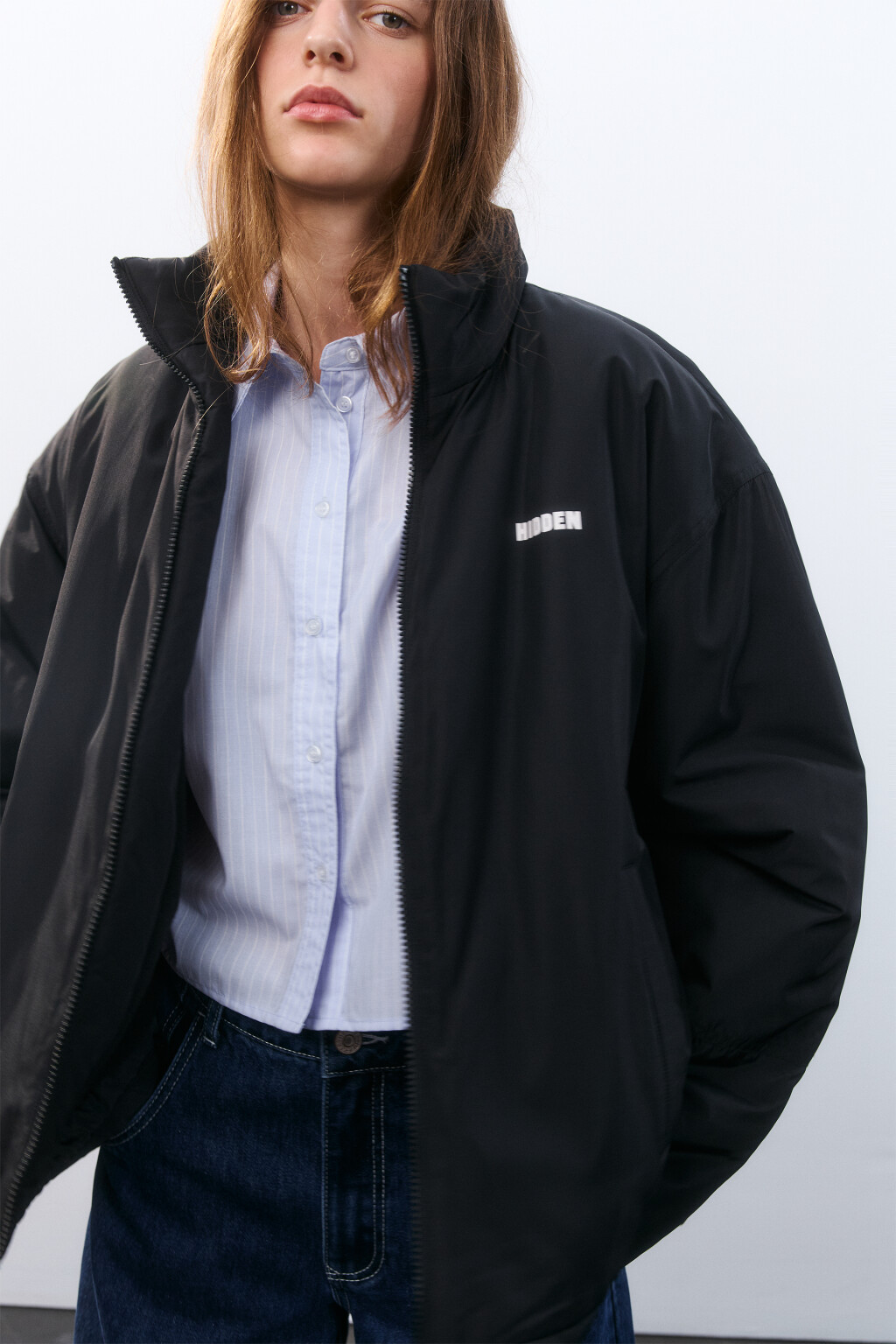 Куртка короткая на утеплителе - цвет черный - 1