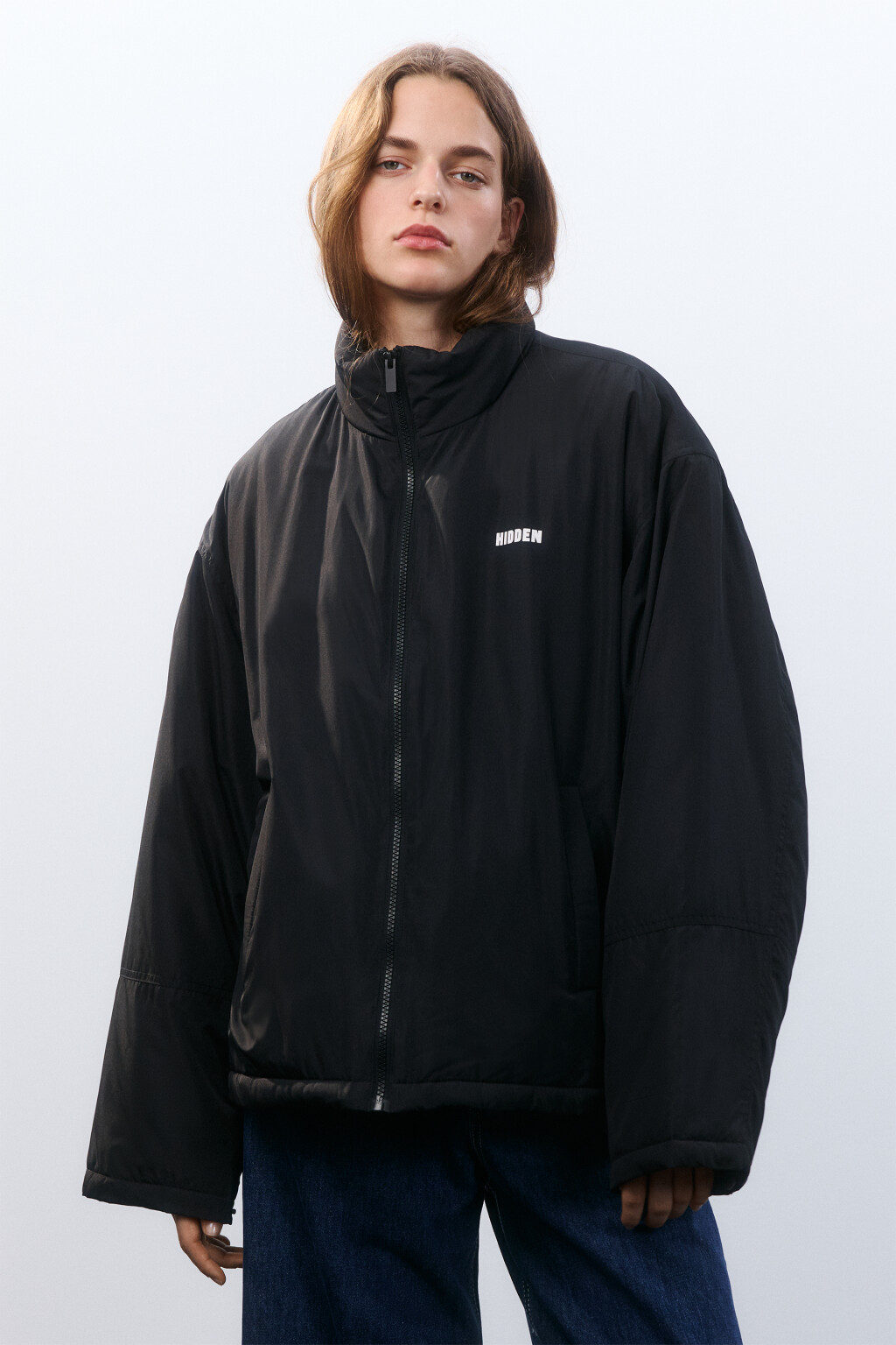 Куртка короткая на утеплителе - цвет черный - 2