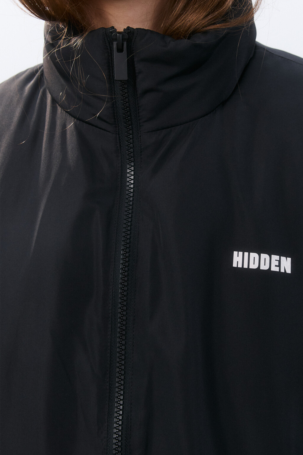 Куртка короткая на утеплителе - цвет черный - 5