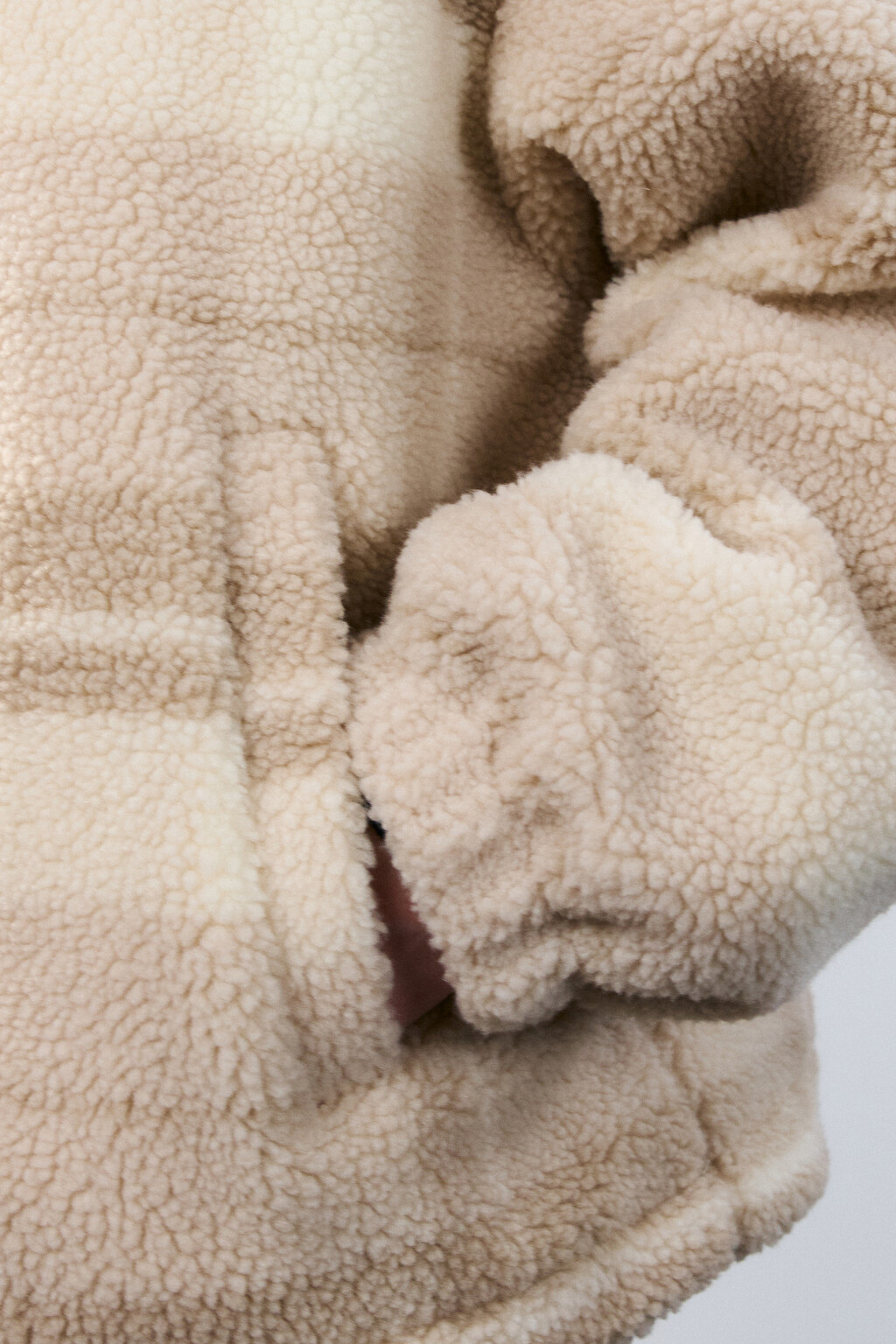 Куртка плюшевая в клетку - цвет бежевый - 7