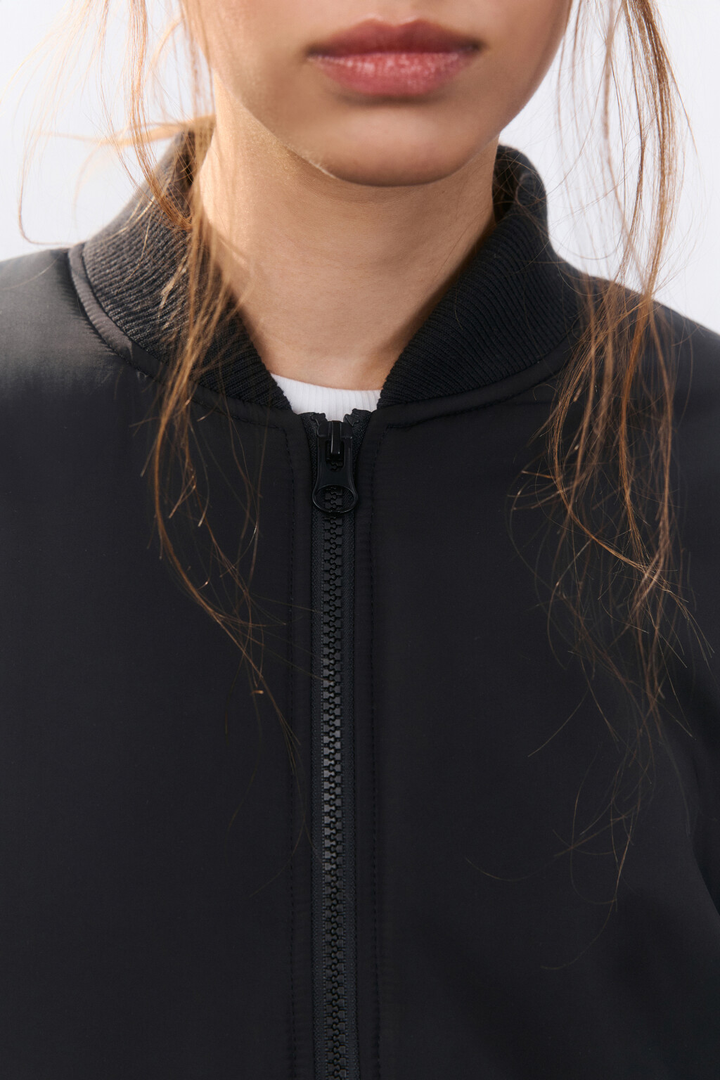 Куртка-бомбер oversize с принтом - цвет черный - 5