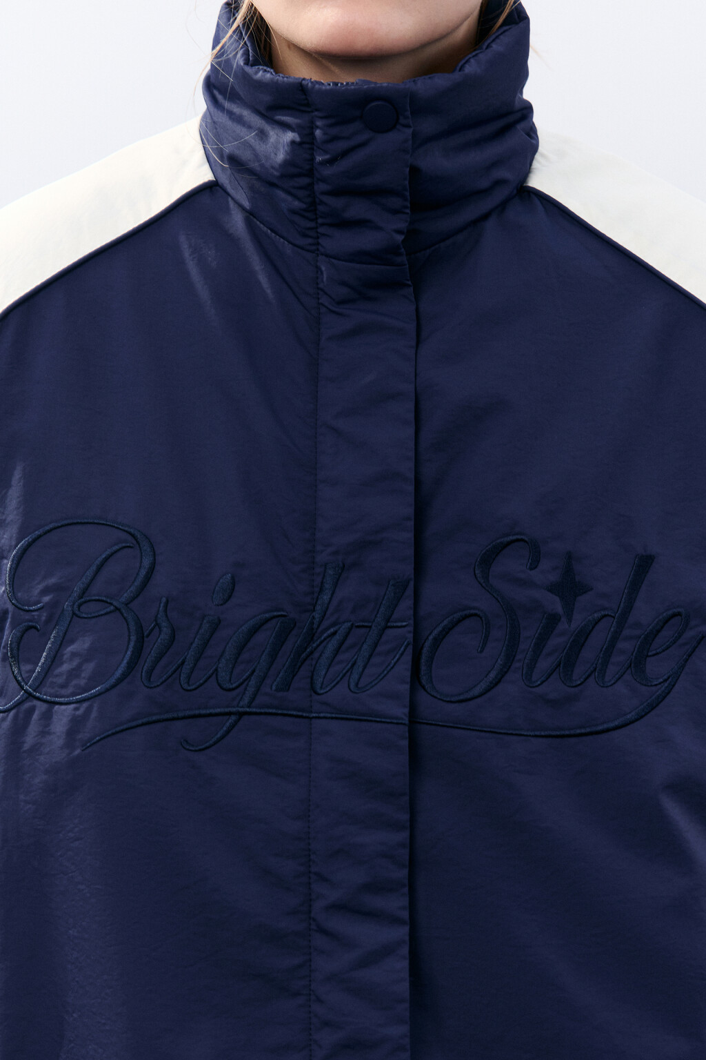 Куртка-олимпийка утепленная с принтом - цвет мультиколор - 6