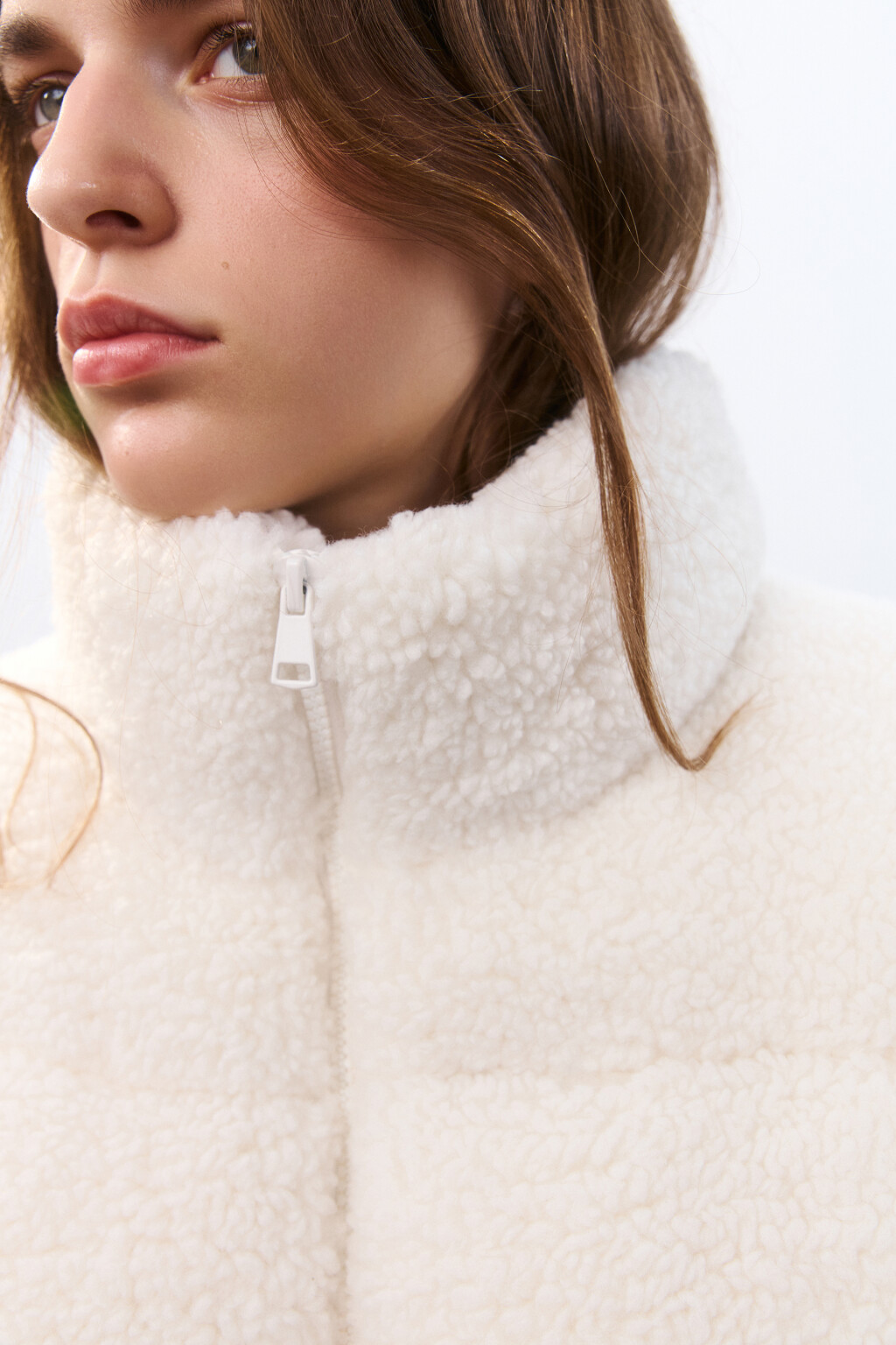 Жилет плюшевый утепленный - цвет молочный - 5