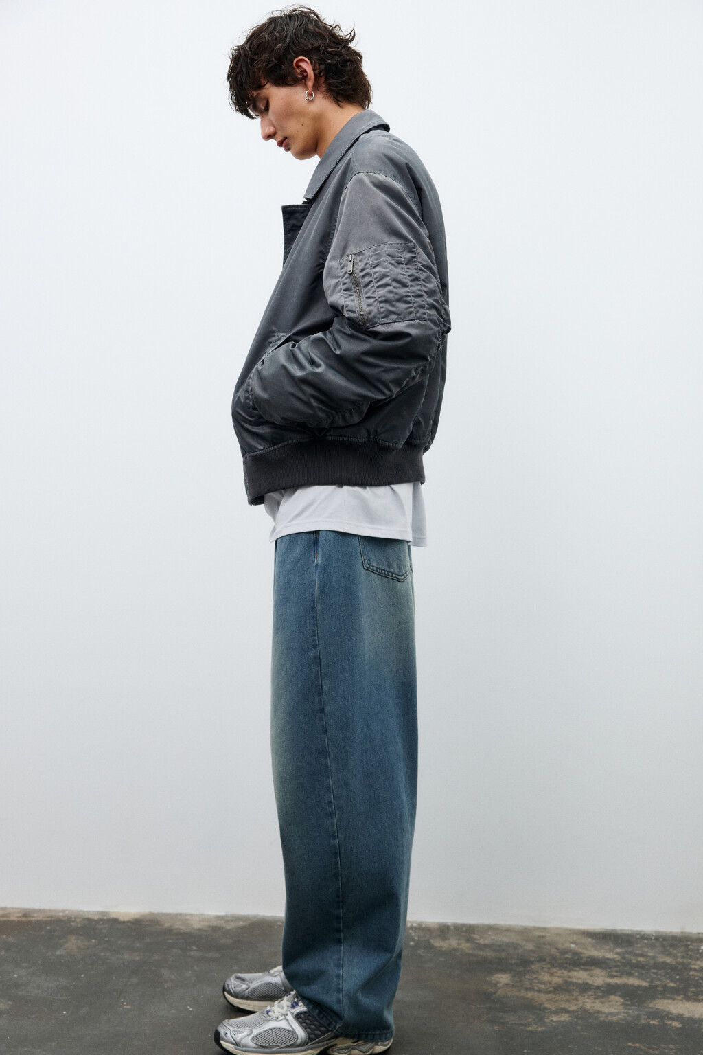 Куртка-бомбер с отложным воротником - цвет черный - 1