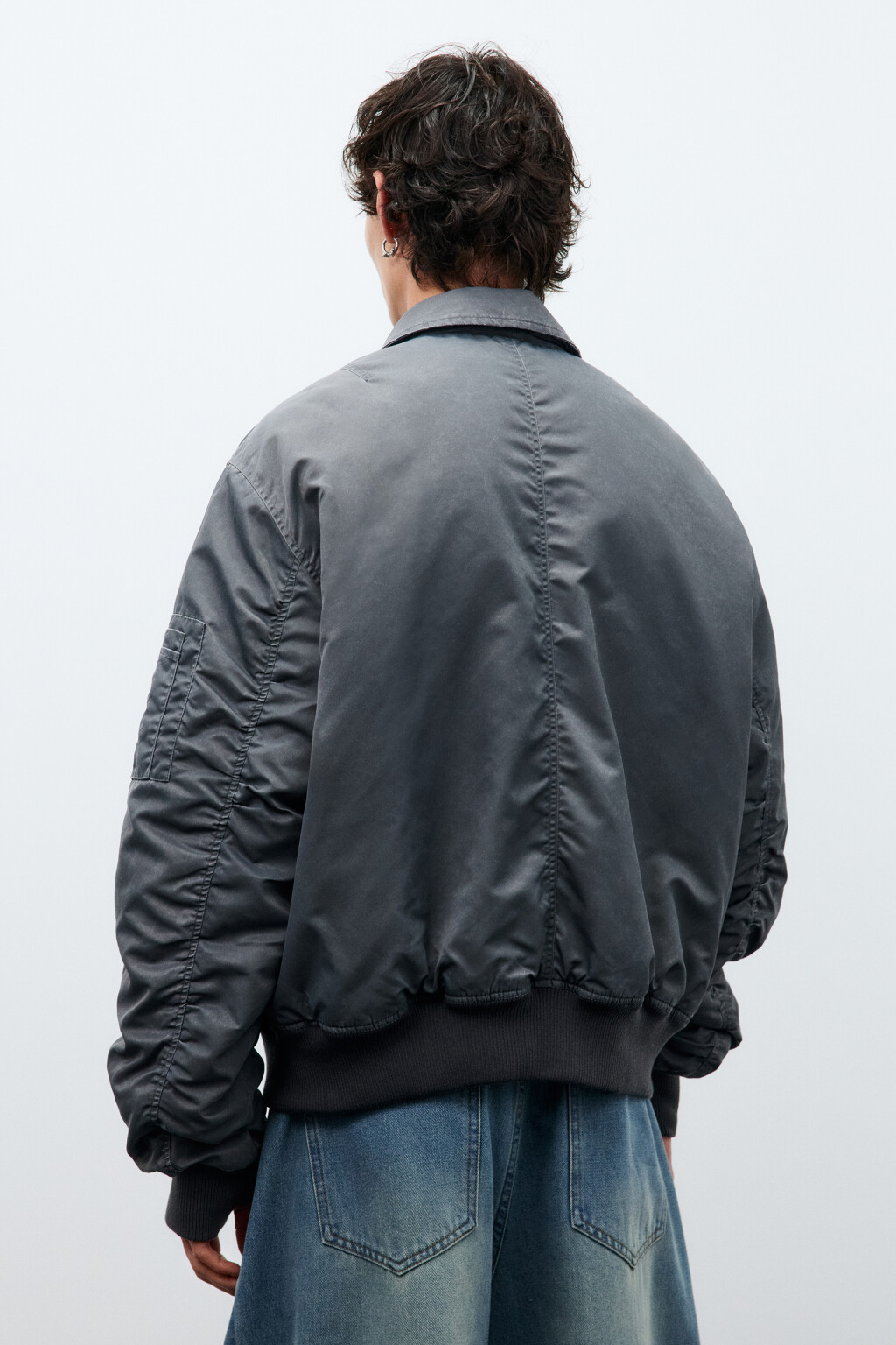 Куртка-бомбер с отложным воротником - цвет черный - 4