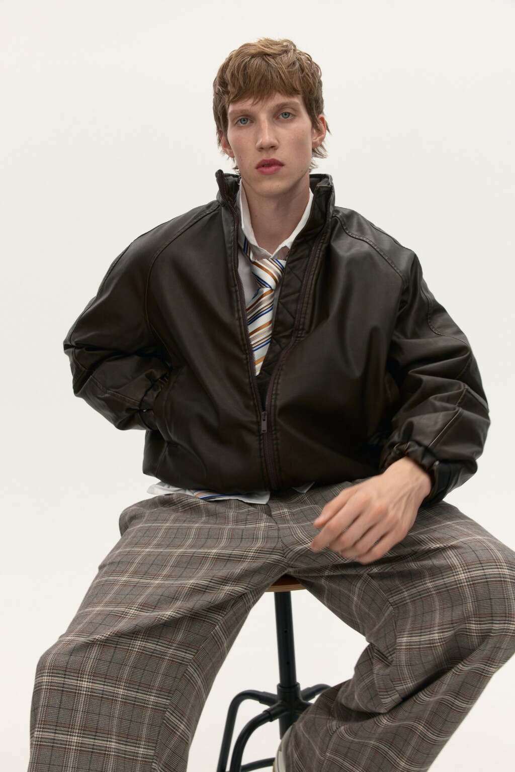 Куртка-бомбер с вареным эффектом - цвет коричневый - 1