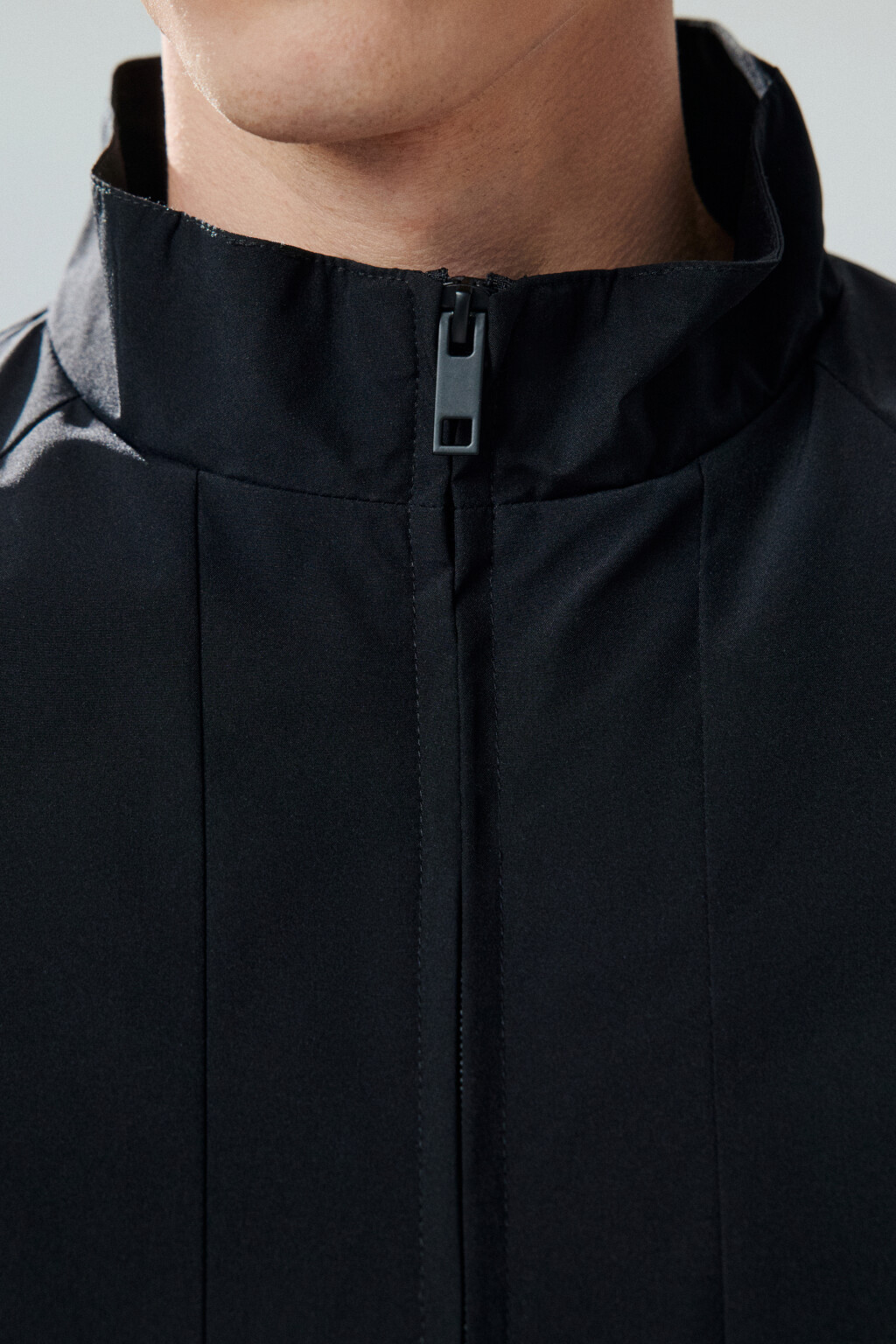 Куртка-ветровка на молнии - цвет черный - 5