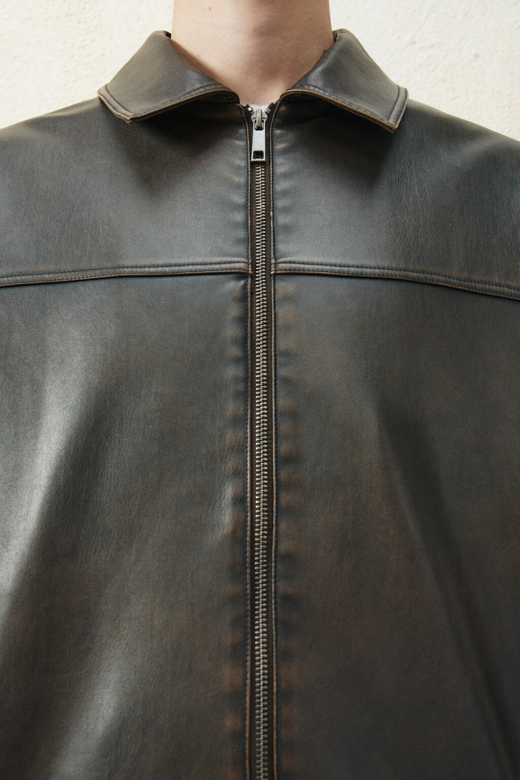 Куртка на молнии с вареным эффектом - цвет коричневый - 6