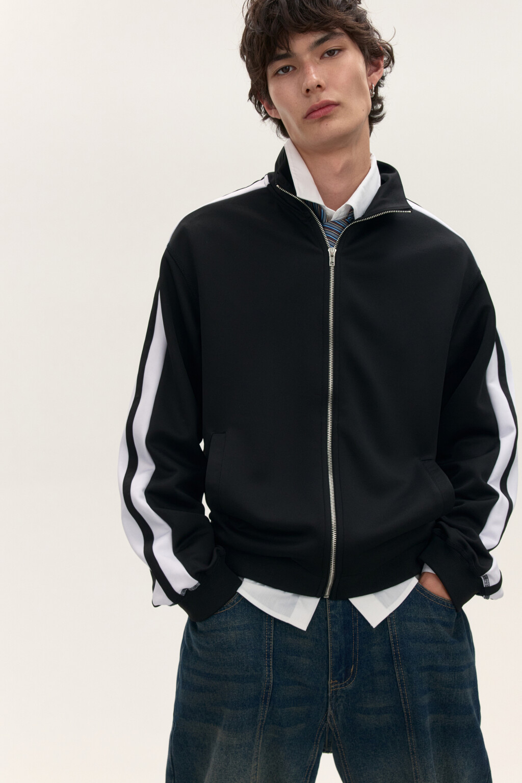 Куртка-олимпийка с лампасами - цвет черный - 1