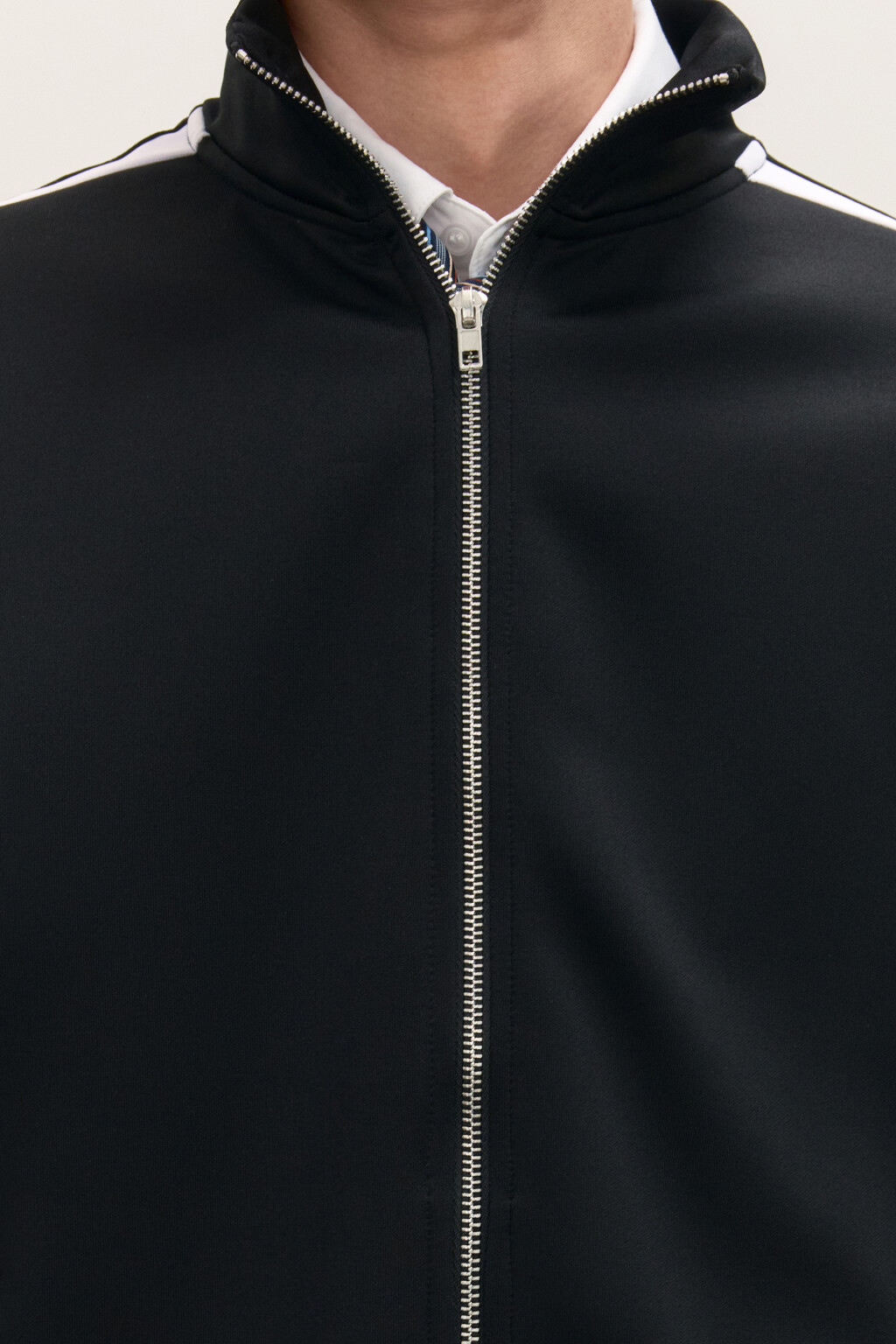 Куртка-олимпийка с лампасами - цвет черный - 6