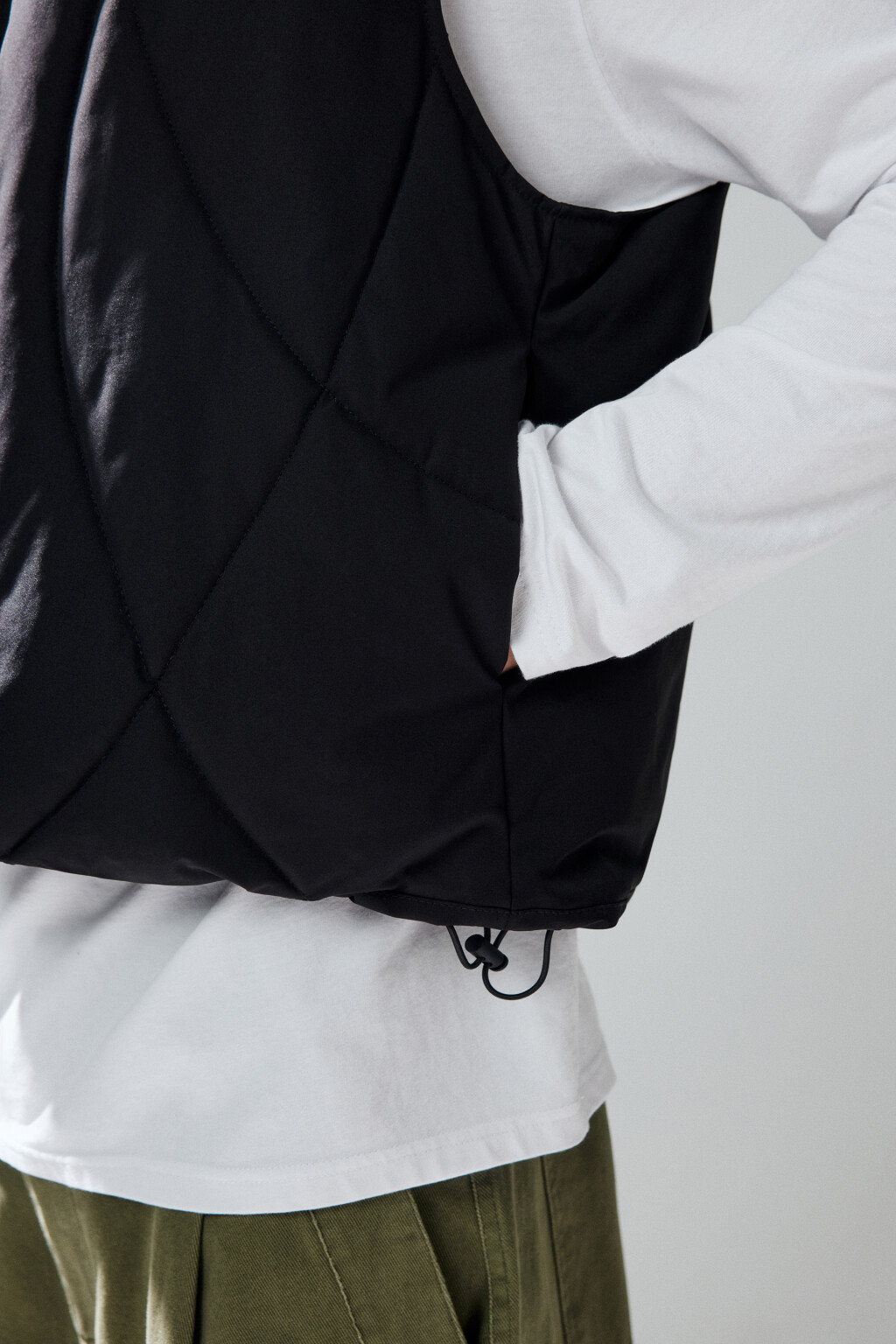 Жилет стеганый утепленный - цвет черный - 6