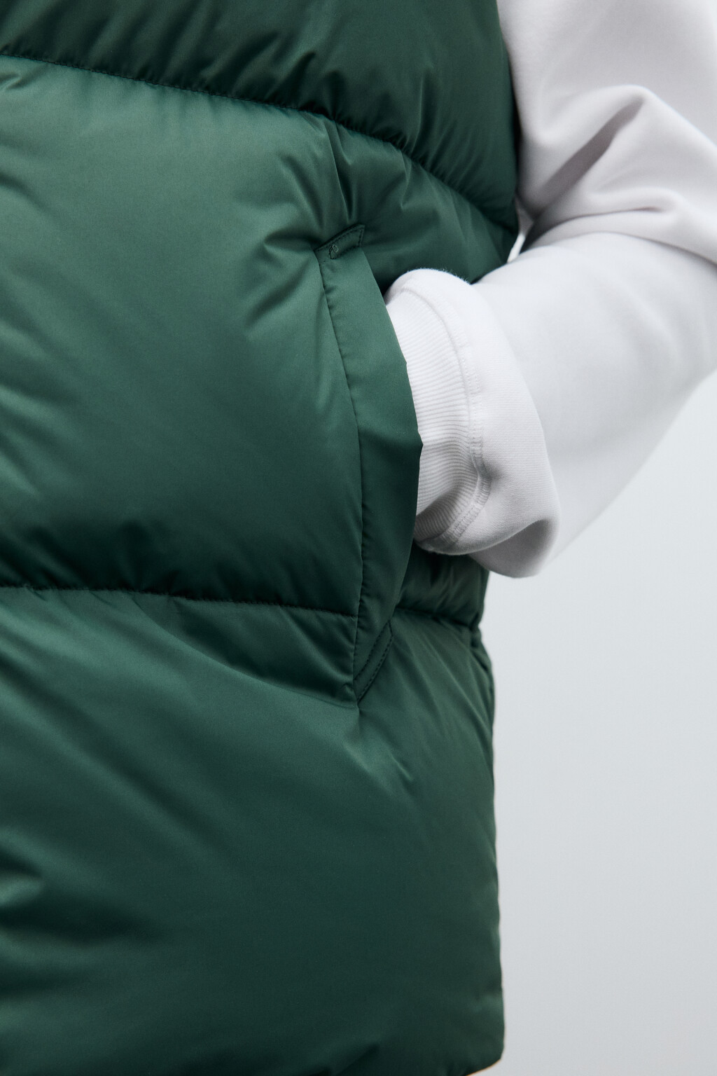 Жилет стеганый на утеплителе - цвет зеленый - 6