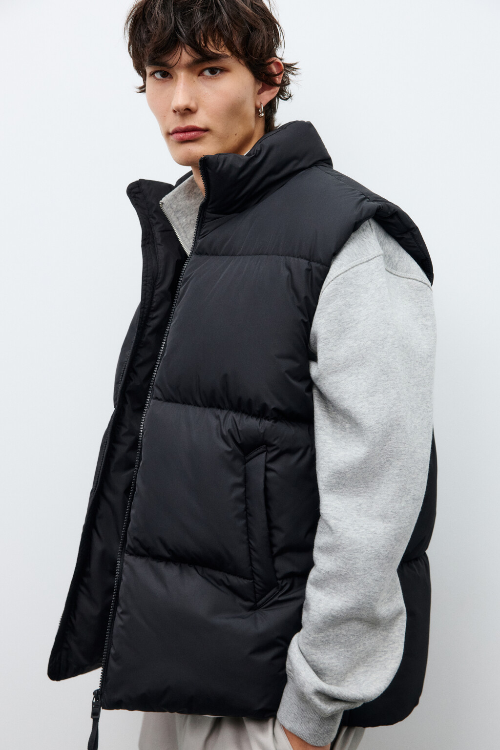 Жилет стеганый на утеплителе - цвет черный - 2