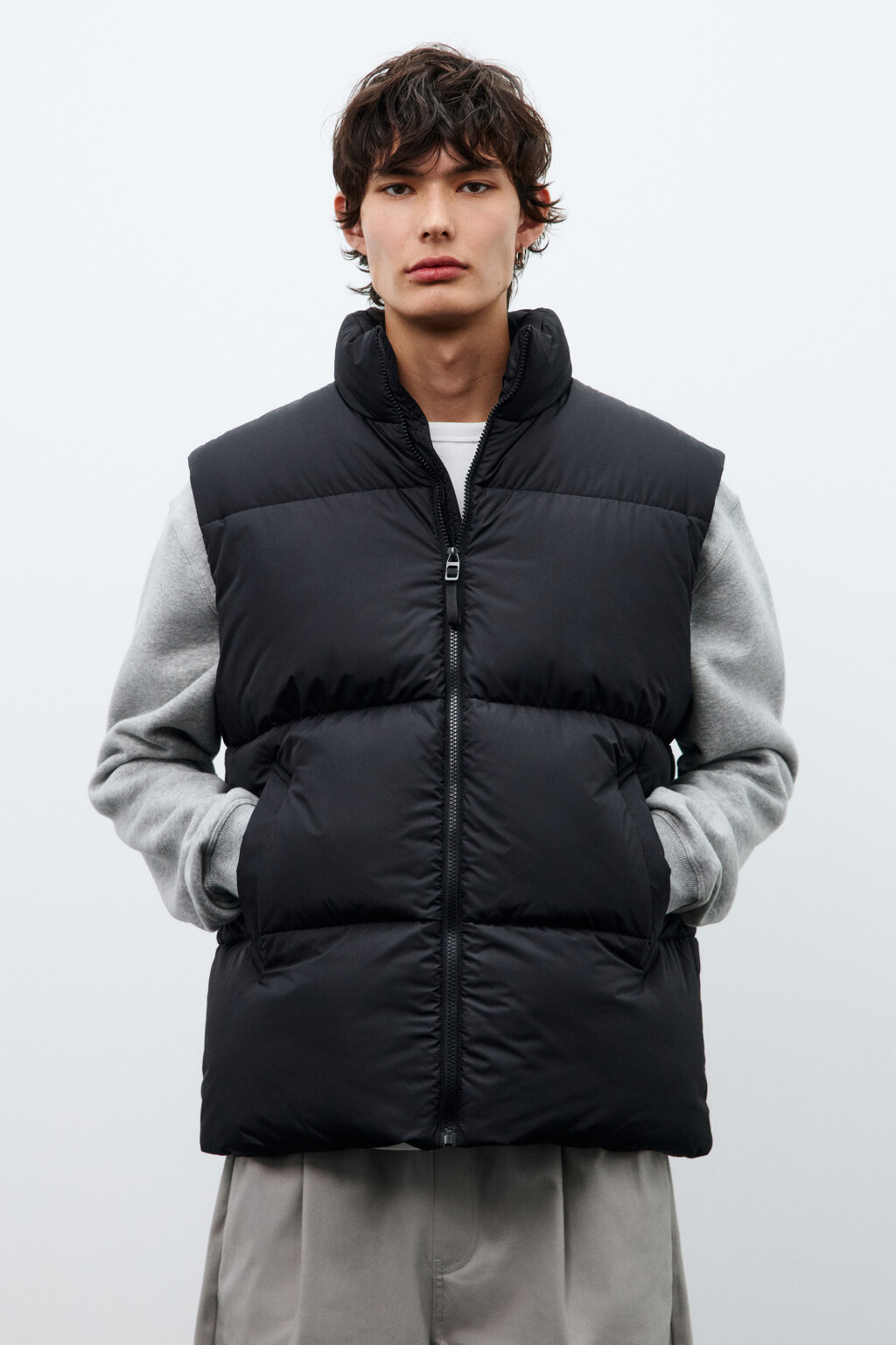 Жилет стеганый на утеплителе - цвет черный - 3