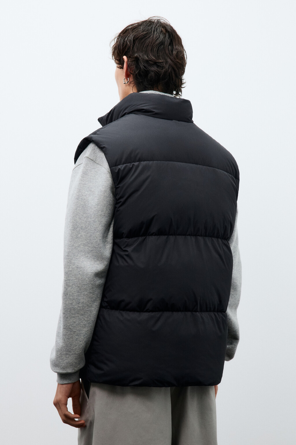 Жилет стеганый на утеплителе - цвет черный - 4