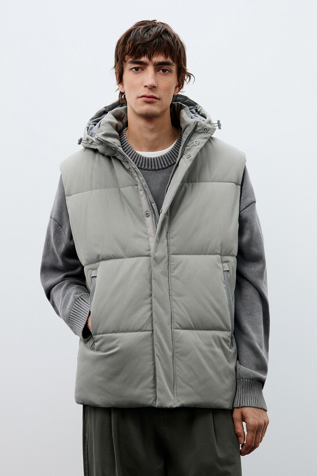 Жилет стеганый с капюшоном - цвет серый - 3