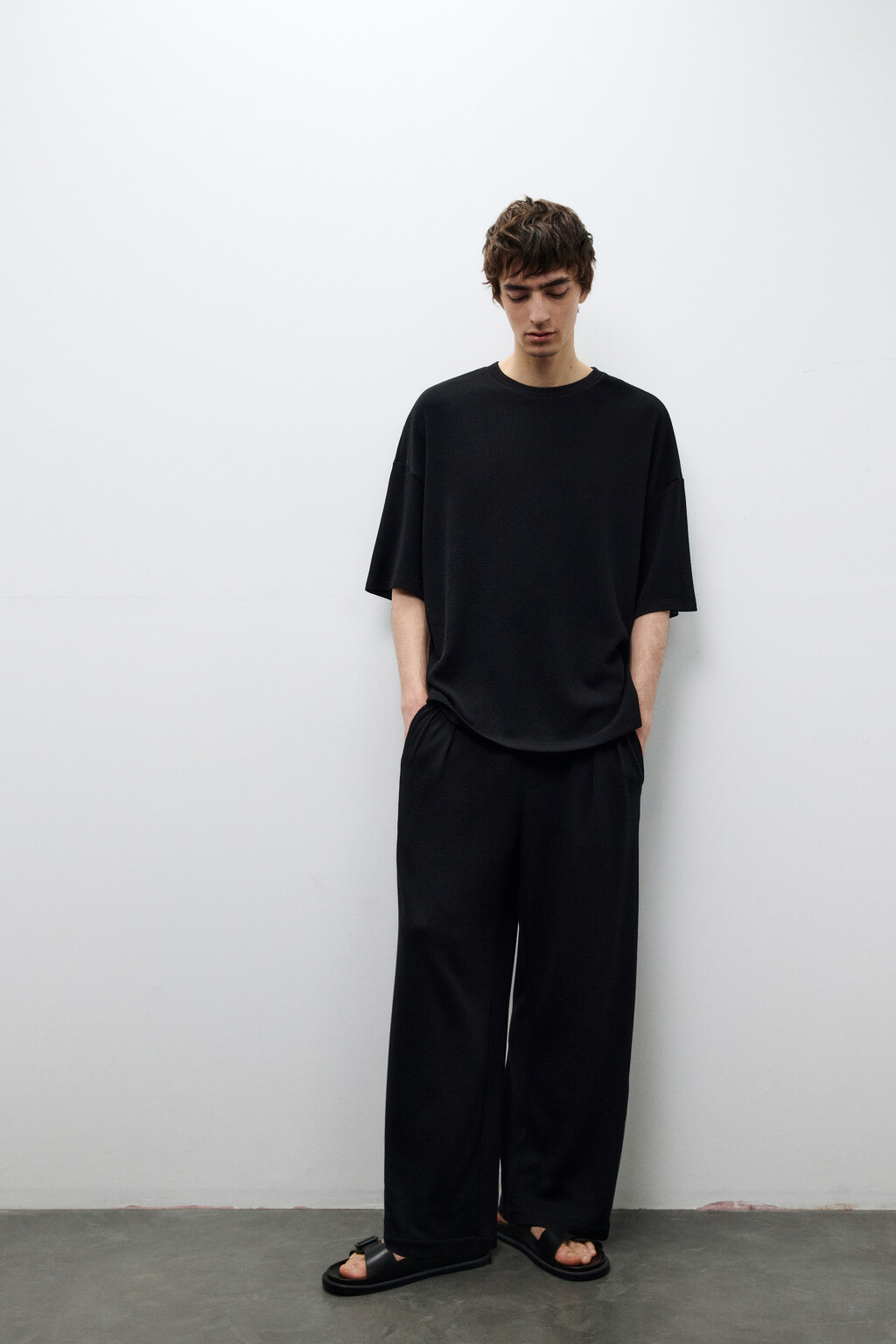 Брюки прямые с поясом на завязках - цвет черный - 1