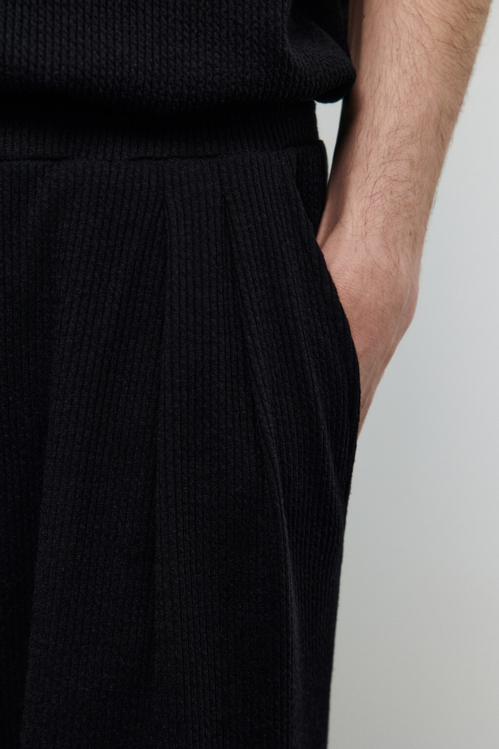 Брюки прямые с поясом на завязках - цвет черный - 7