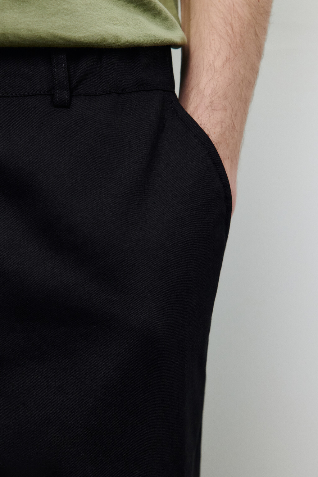 Брюки зауженные из хлопка - цвет черный - 6