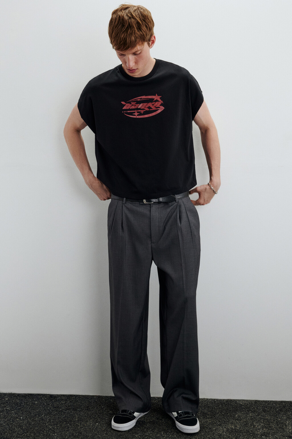 Брюки широкие костюмные со стрелками - цвет серый - 1