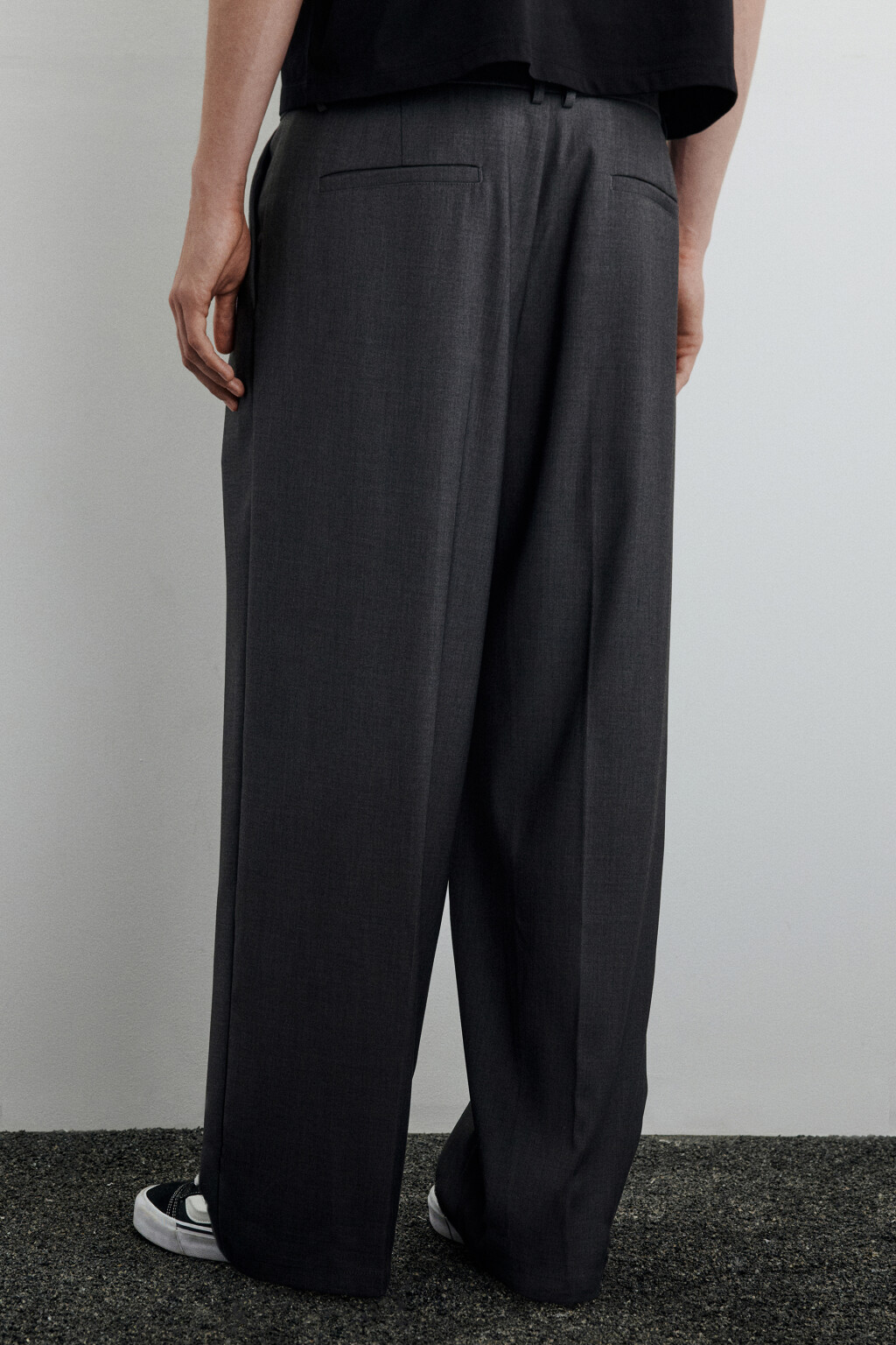 Брюки широкие костюмные со стрелками - цвет серый - 3