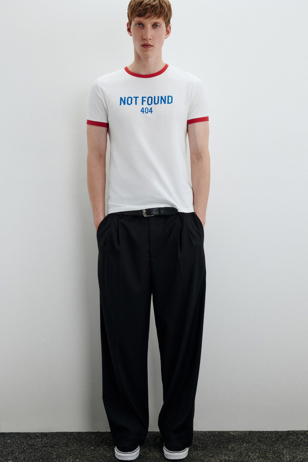 Брюки широкие костюмные со стрелками - цвет черный - 1